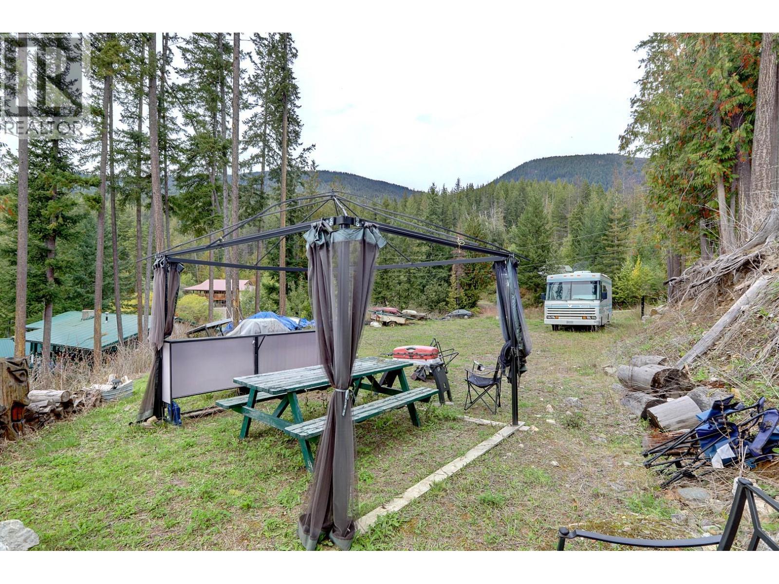 Pine Avenue Lot# 80, Anglemont, British Columbia  V0E 1M8 - Photo 6 - 10403688