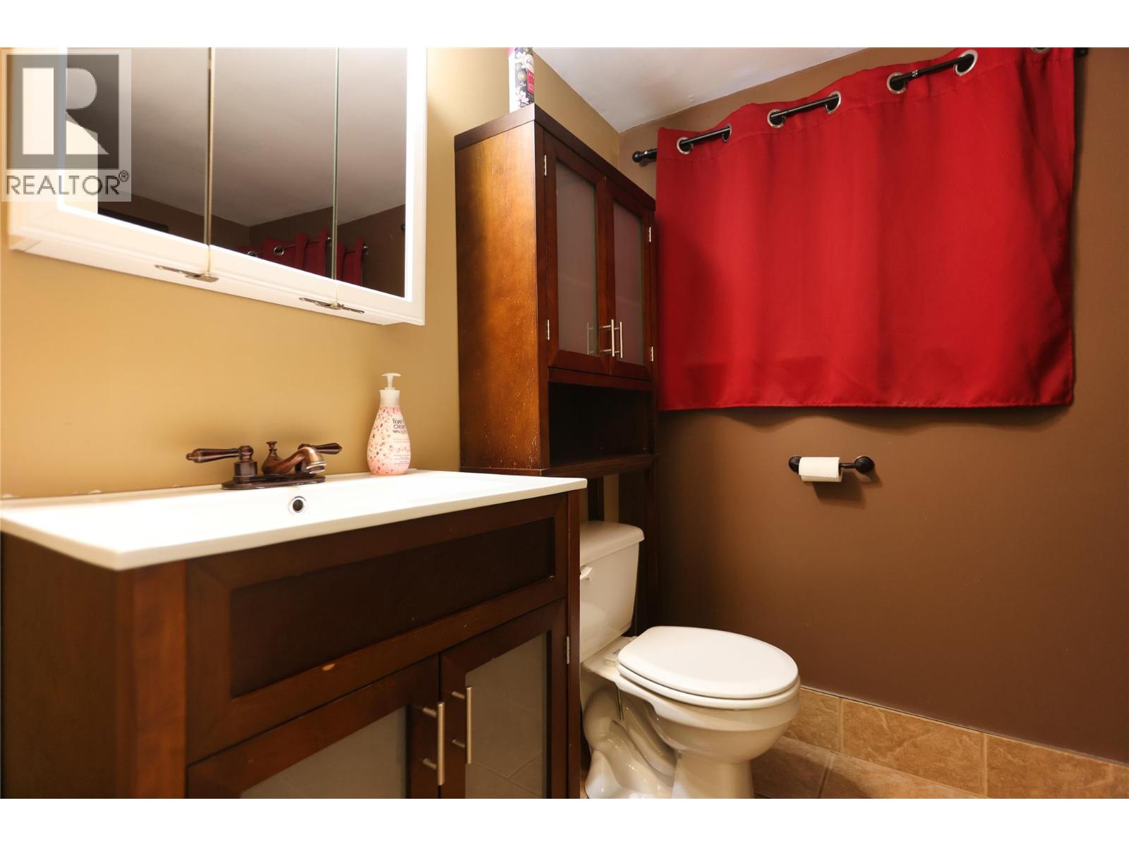 2066 Caughlin Road, Fruitvale, British Columbia  V0G 1L1 - Photo 40 - 10403899