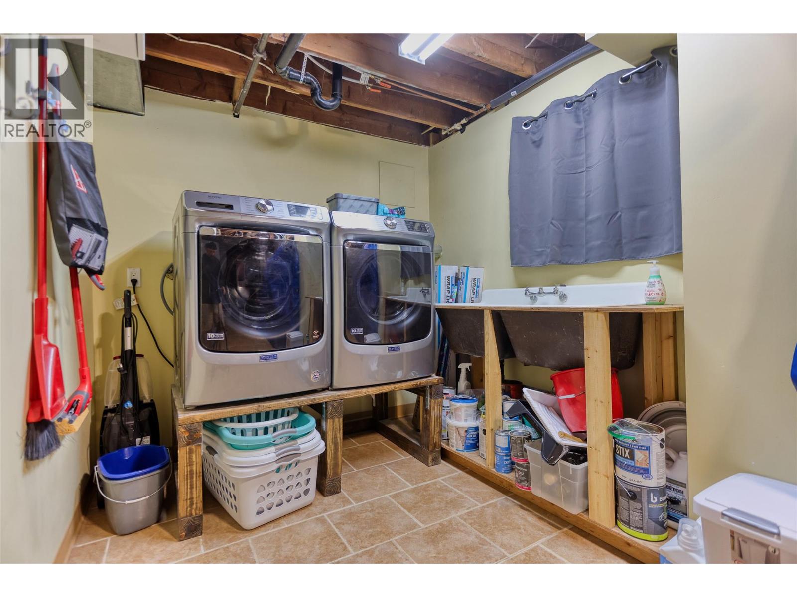 2066 Caughlin Road, Fruitvale, British Columbia  V0G 1L1 - Photo 53 - 10403899