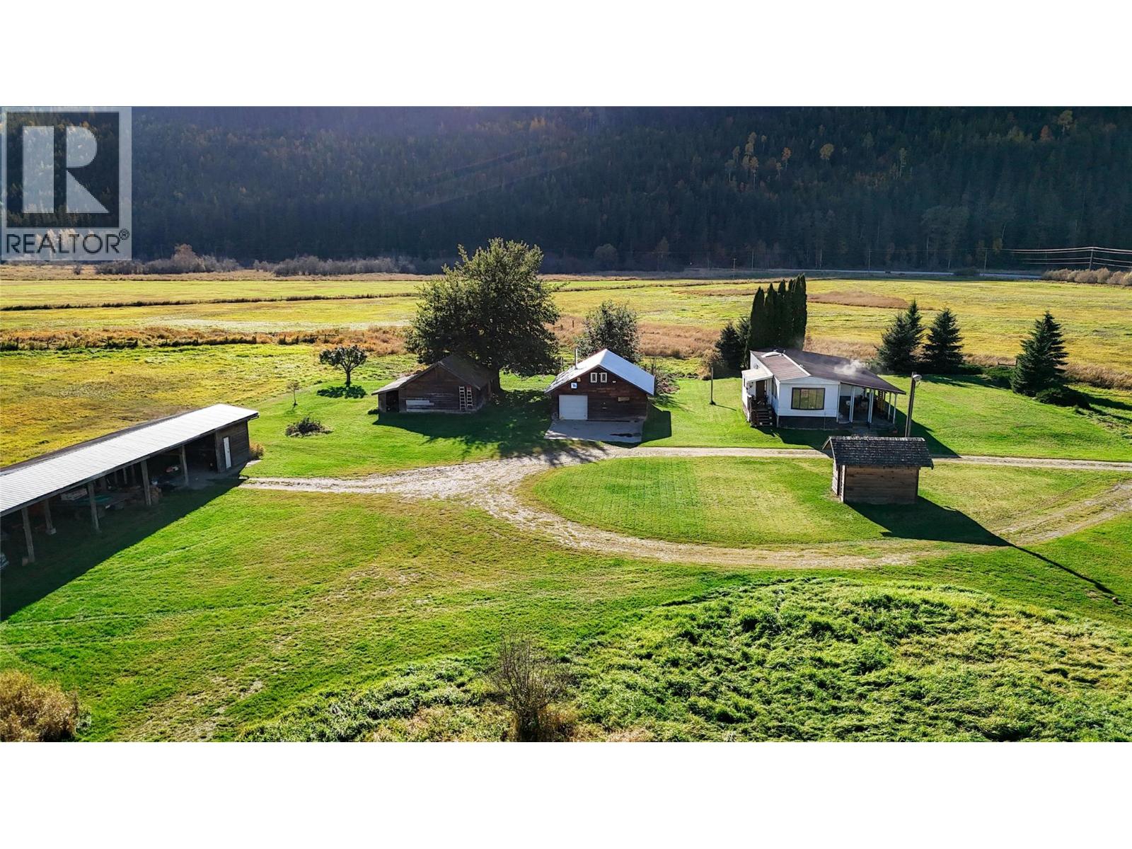 13226 Highway 31, Meadow Creek, British Columbia  V0G 1N0 - Photo 9 - 10403915