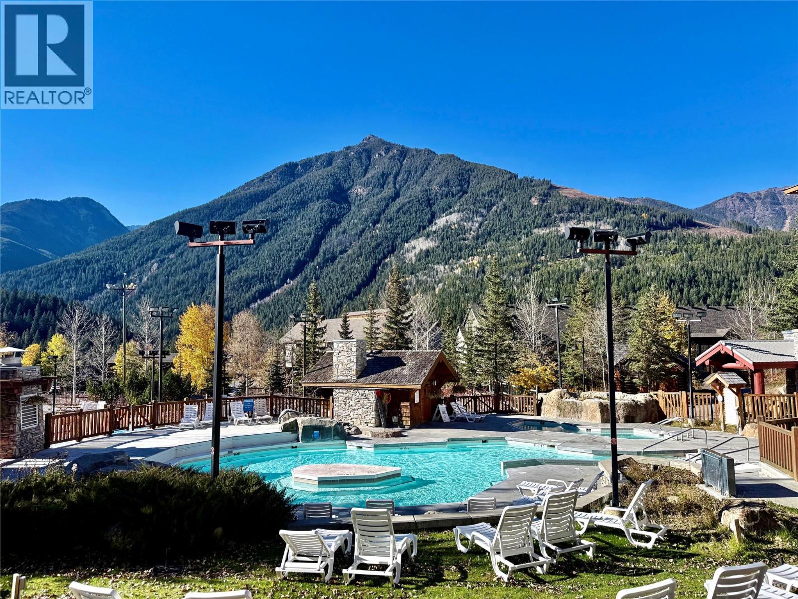 2070 Summit Drive Drive Unit# 306, Panorama, British Columbia  V0A 1T0 - Photo 21 - 10403928