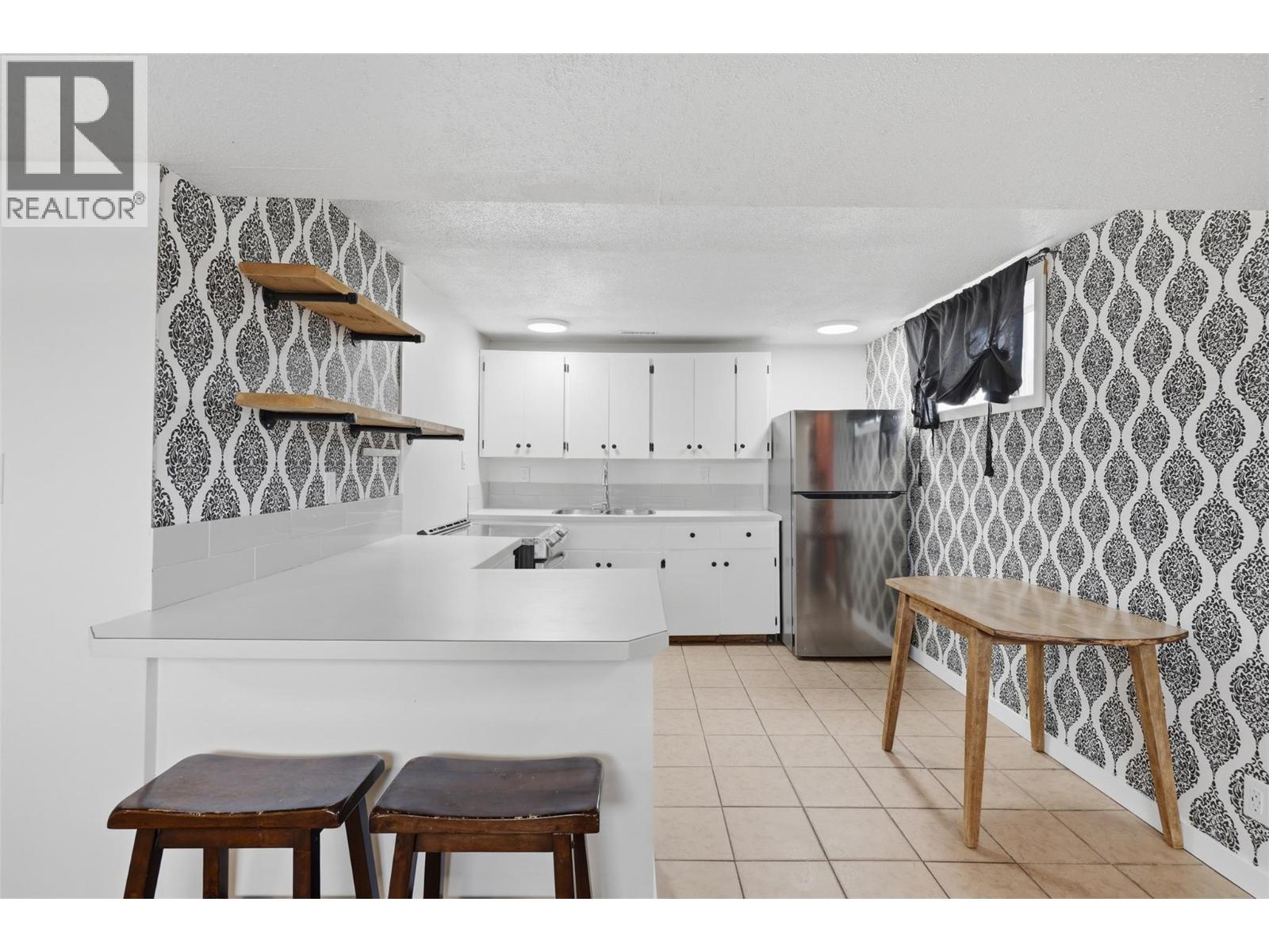 1239 10th Street, Kamloops, British Columbia  V2B 3A9 - Photo 16 - 10403812