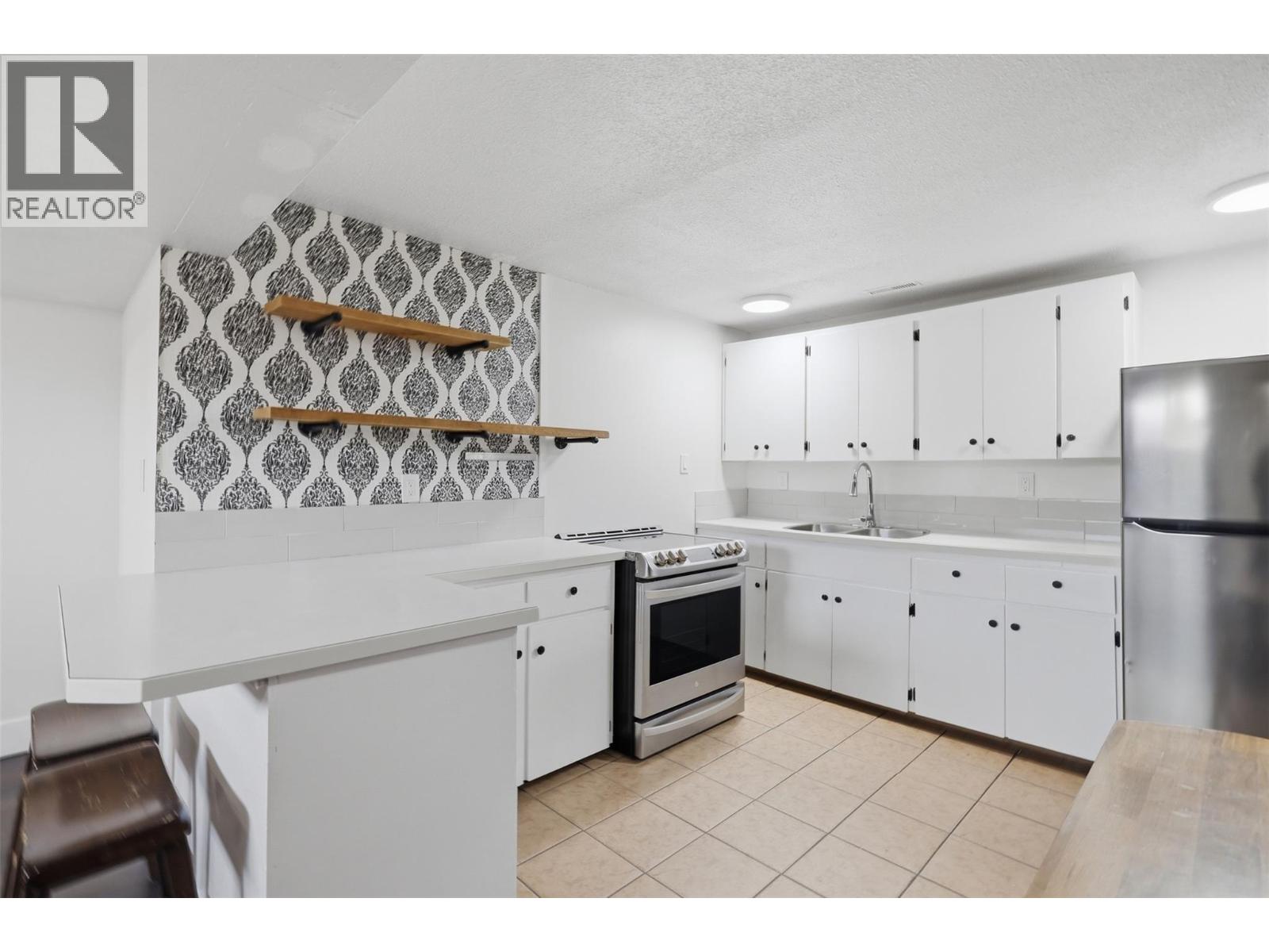 1239 10th Street, Kamloops, British Columbia  V2B 3A9 - Photo 18 - 10403812