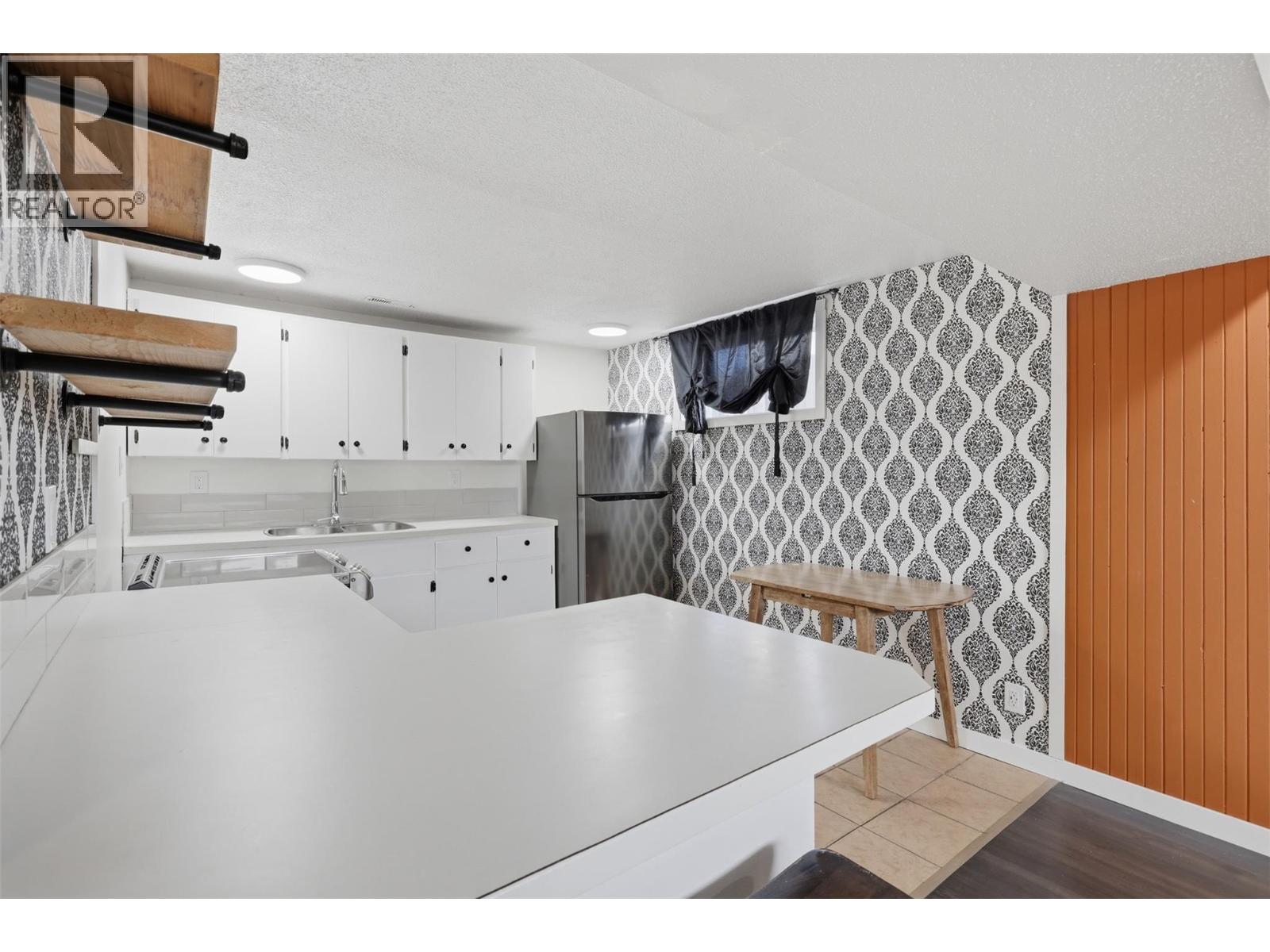 1239 10th Street, Kamloops, British Columbia  V2B 3A9 - Photo 42 - 10403812