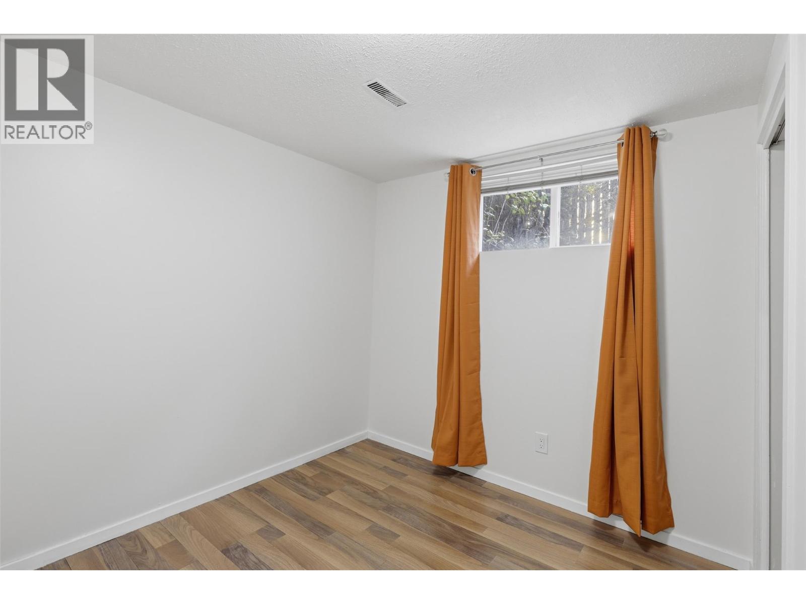 1239 10th Street, Kamloops, British Columbia  V2B 3A9 - Photo 47 - 10403812