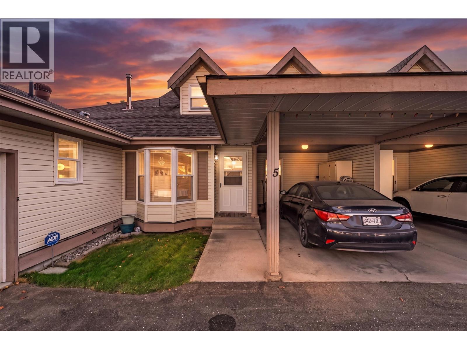 1717 Granite Avenue Unit# 5, Merritt, British Columbia  V1K 1B8 - Photo 1 - 10403946