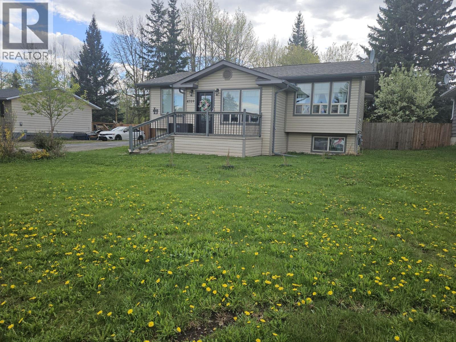4709 45 Street Ne, Chetwynd, British Columbia  V0C 1J0 - Photo 2 - 10403956