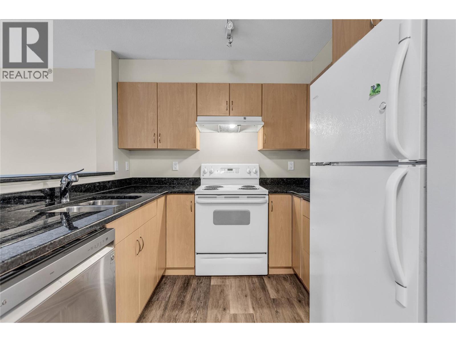 555 Yates Road Unit# 200, Kelowna, British Columbia  V1V 2V2 - Photo 4 - 10403417