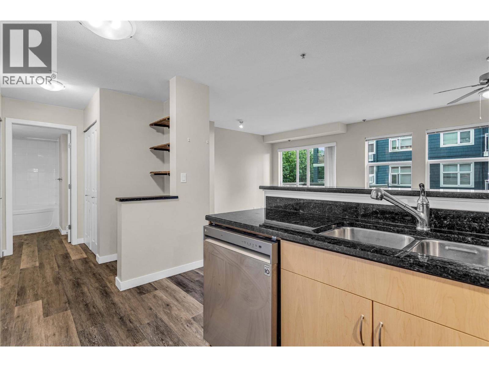 555 Yates Road Unit# 200, Kelowna, British Columbia  V1V 2V2 - Photo 5 - 10403417