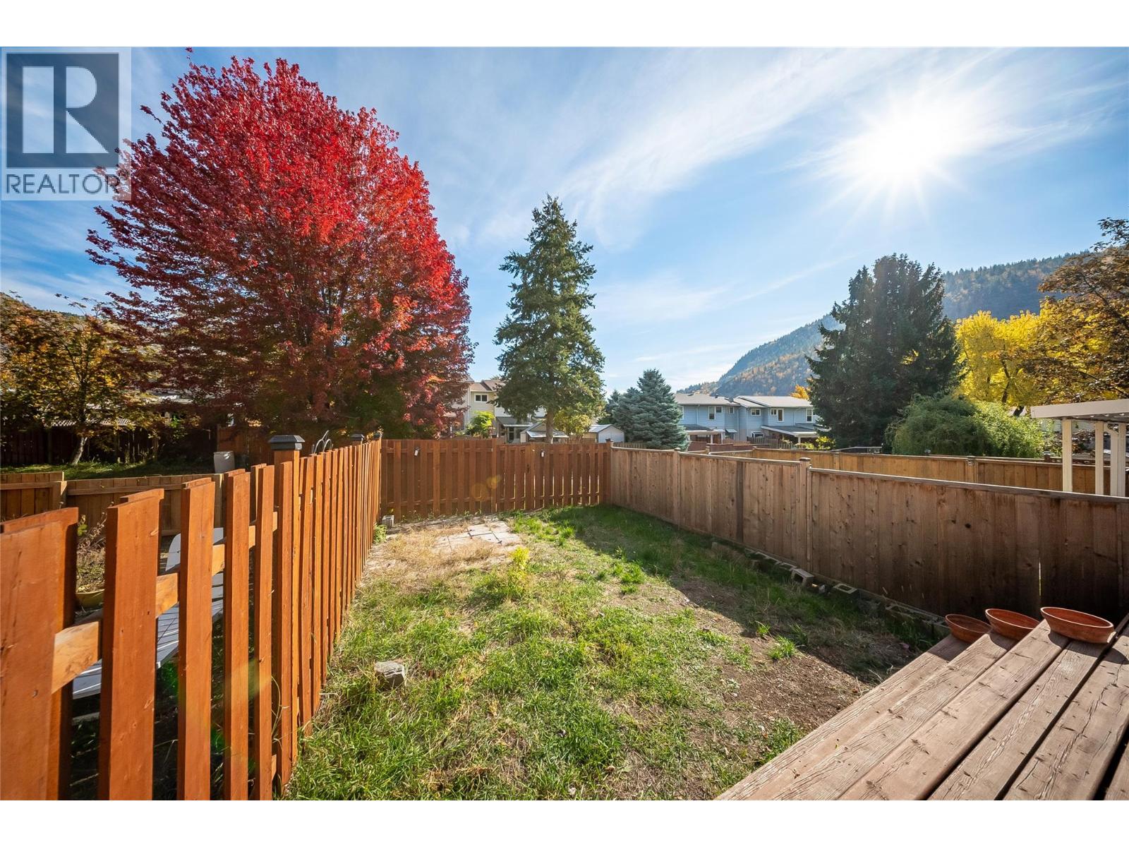 3307 Laurel Crescent, Trail, British Columbia  V1R 4M6 - Photo 8 - 10403918
