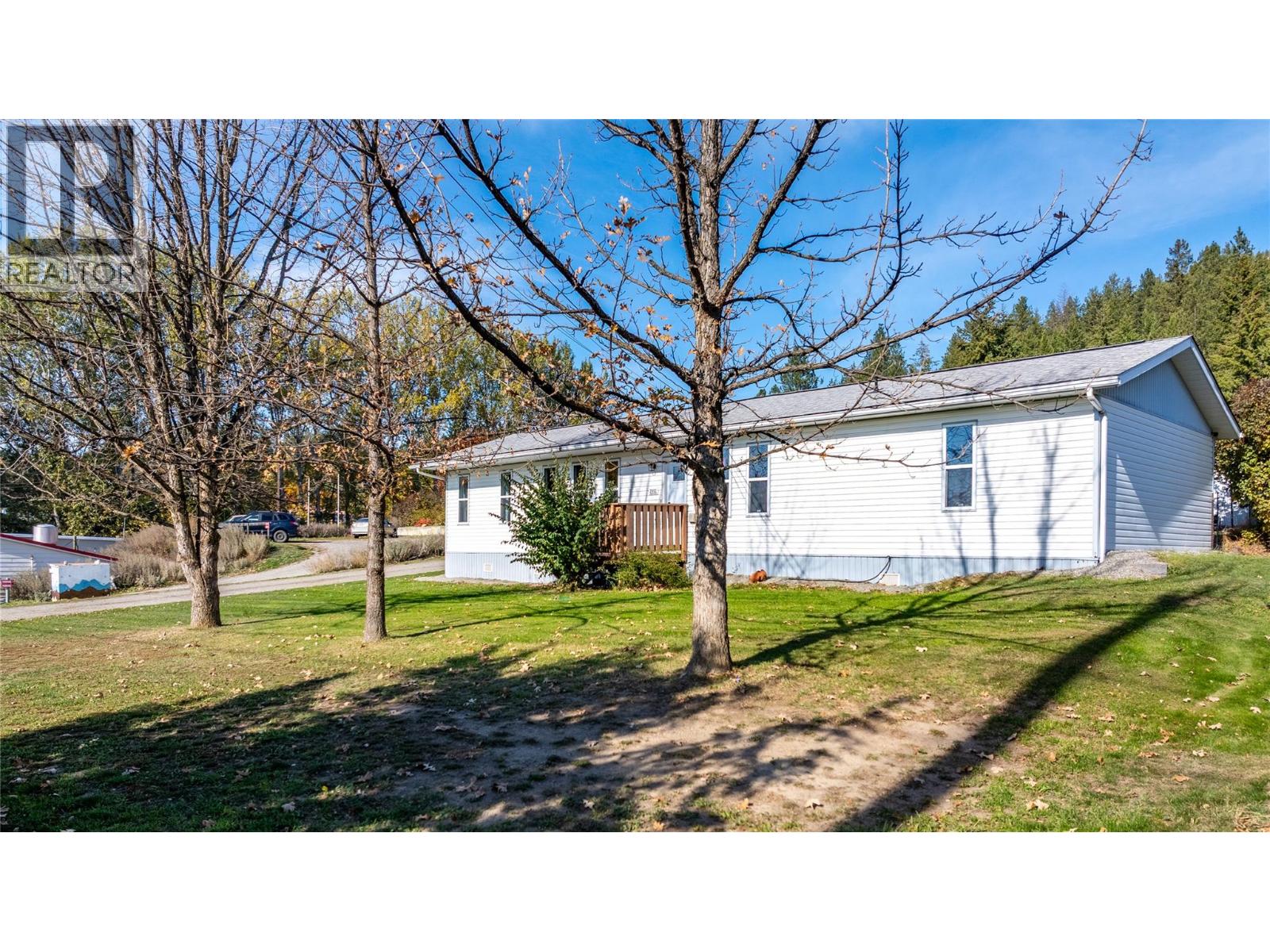 2812 Highway 3, Creston, British Columbia  V0B 1G1 - Photo 3 - 10403593