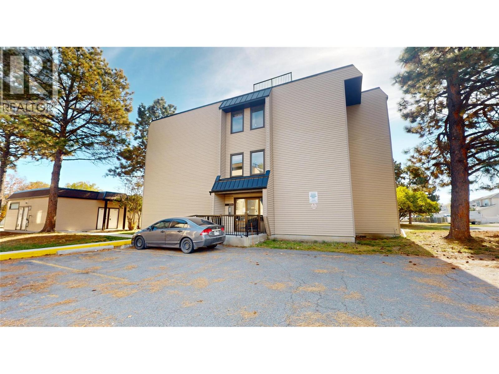 1108 23 Avenue N Unit# 108, Cranbrook, British Columbia  V1C 5T6 - Photo 2 - 10403954