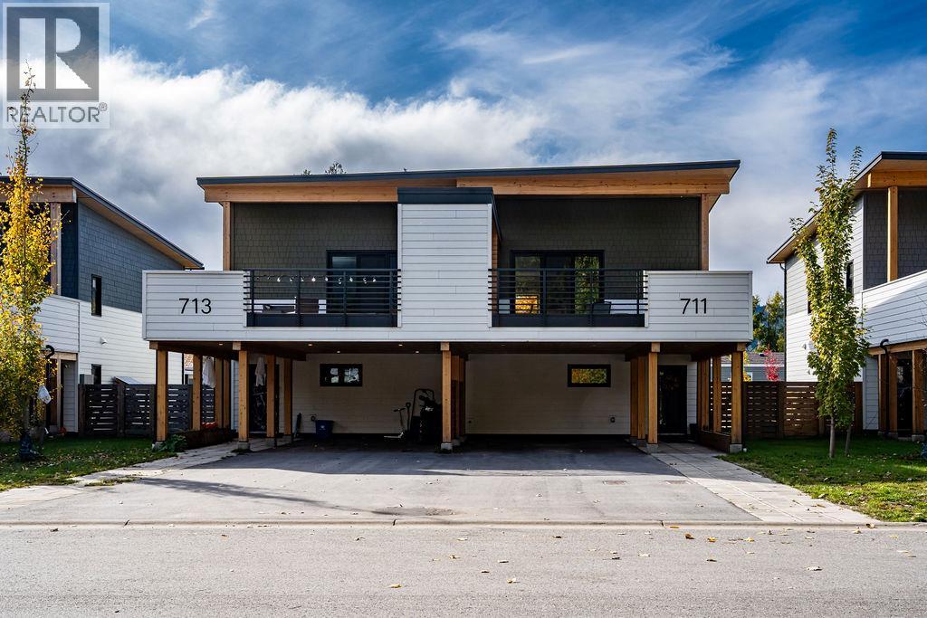 711 Olynyk Road, Revelstoke, British Columbia  V0E 2S2 - Photo 2 - 10403640