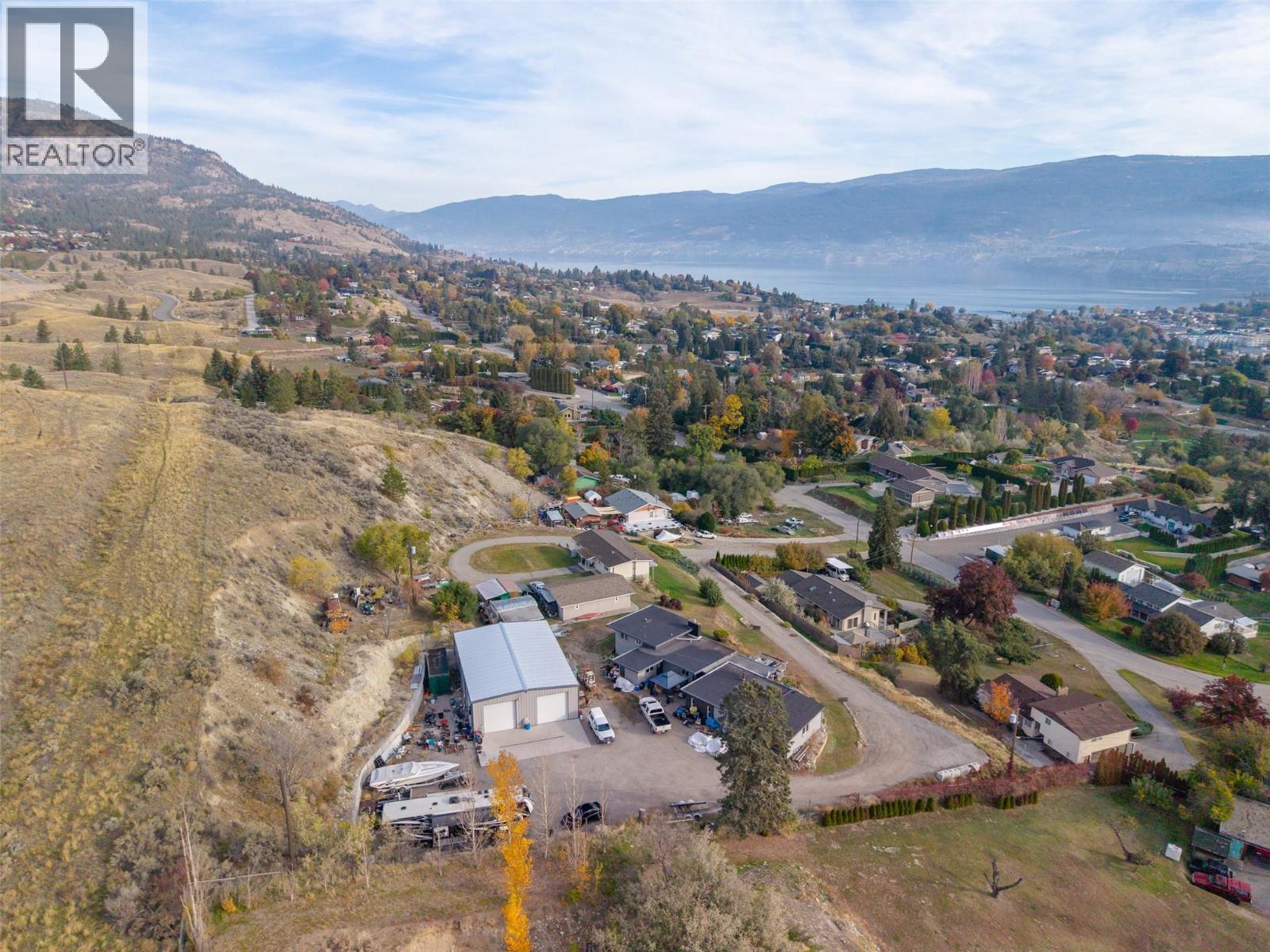 200 West Bench Drive, Penticton, British Columbia  V2A 8X8 - Photo 2 - 10403989