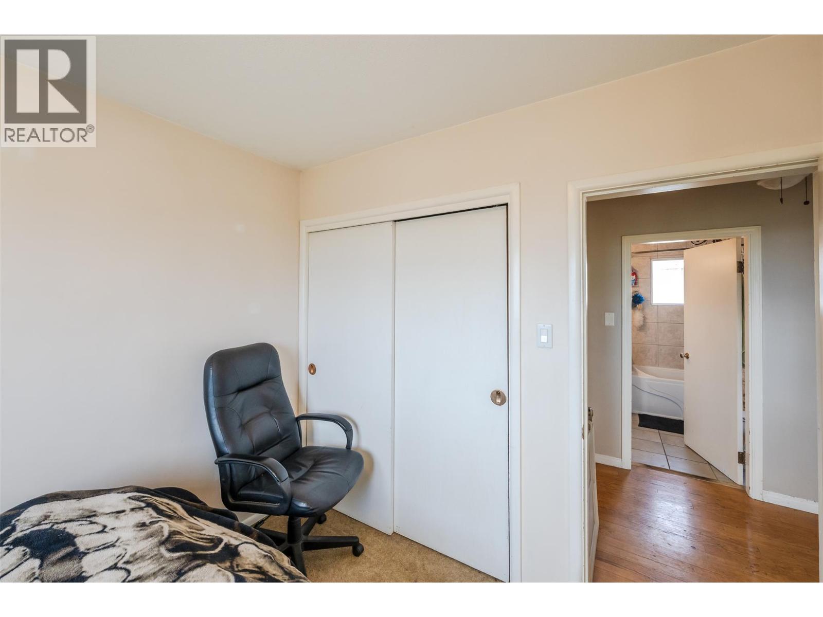 200 West Bench Drive, Penticton, British Columbia  V2A 8X8 - Photo 47 - 10403989