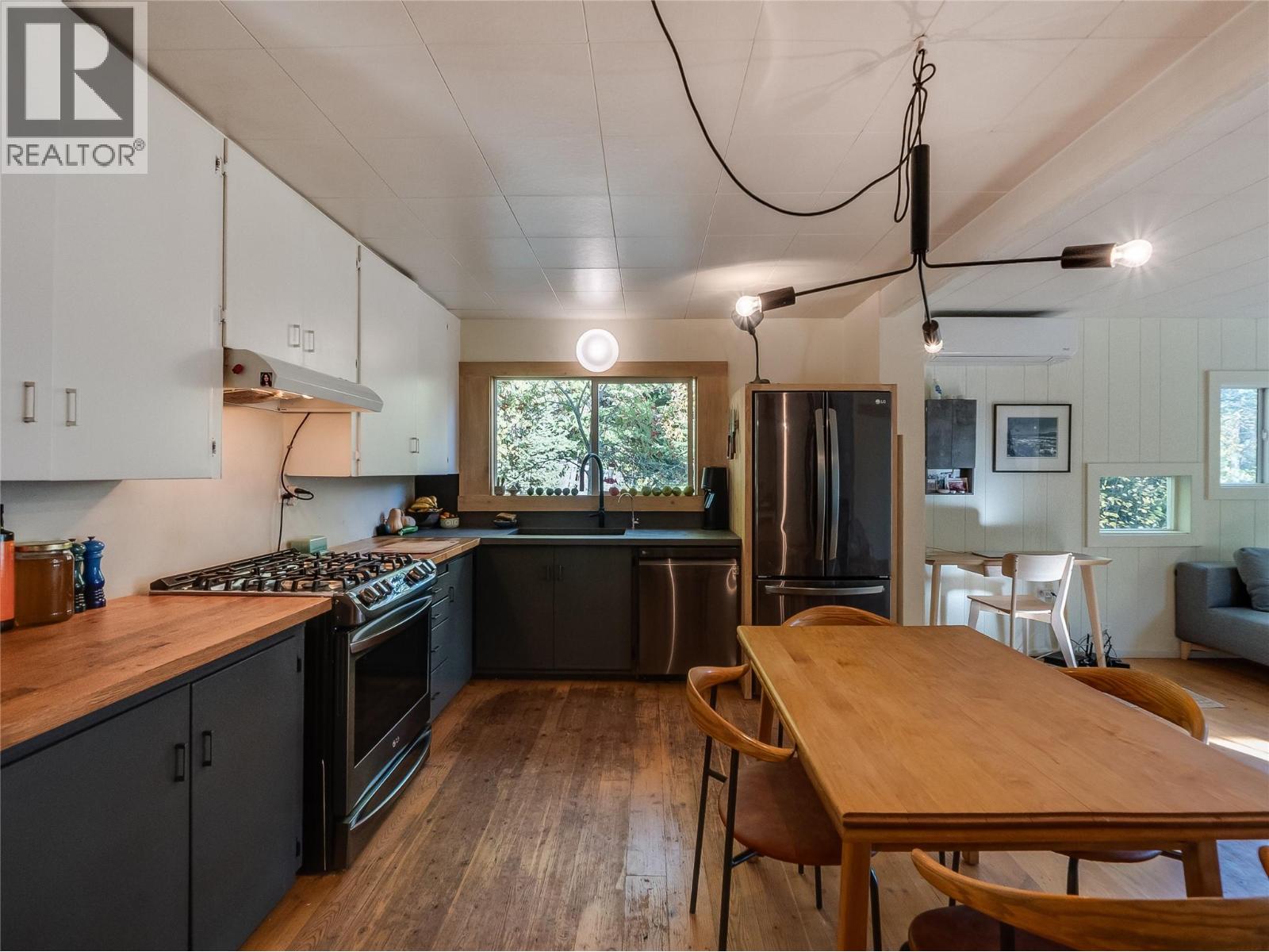 5995 Longbeach Road, Nelson, British Columbia  V1L 6P3 - Photo 35 - 10403828