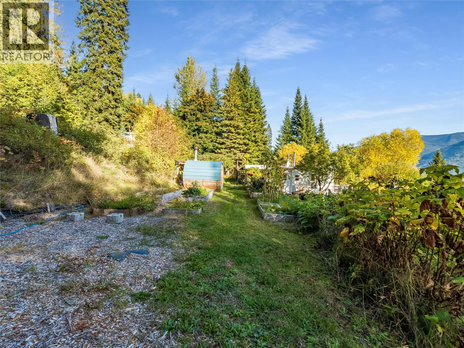 5995 Longbeach Road, Nelson, British Columbia  V1L 6P3 - Photo 60 - 10403828