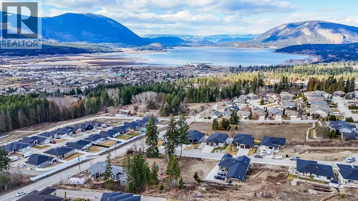1060 16 Avenue Se, Salmon Arm, British Columbia  V1E 2R5 - Photo 19 - 10403992