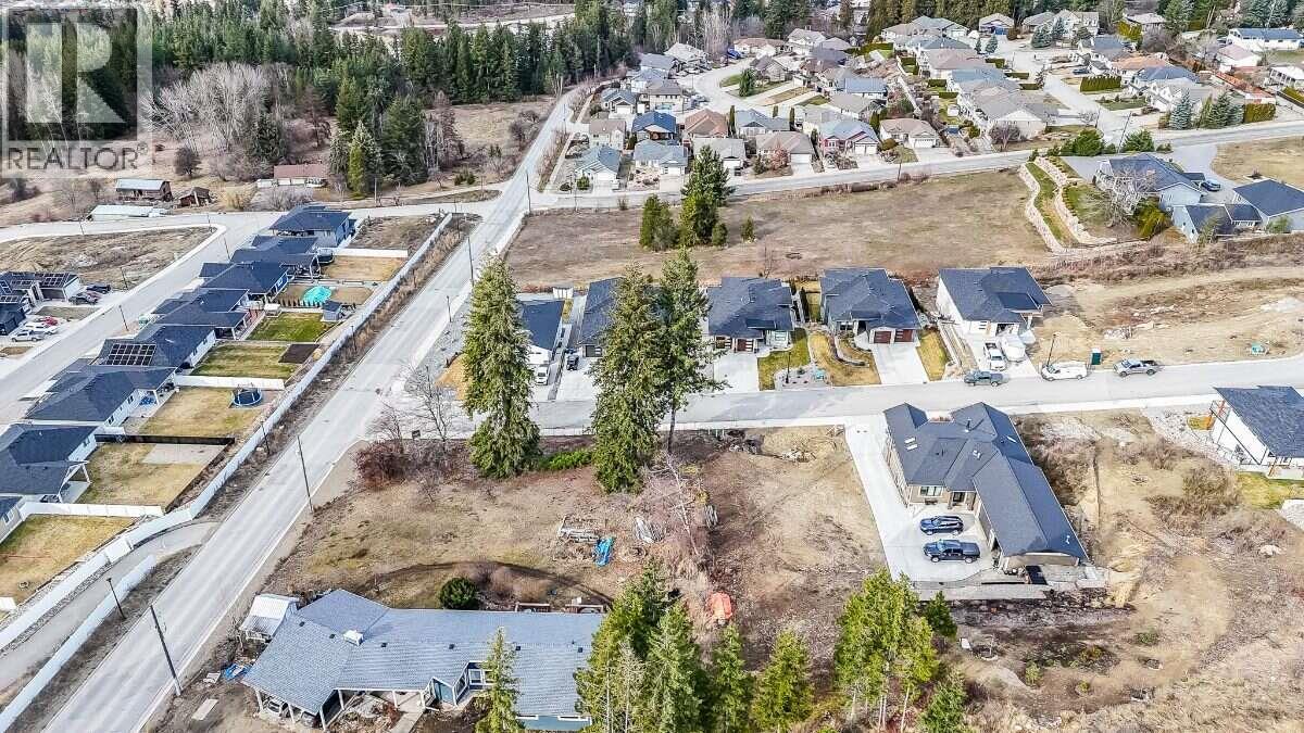 1060 16 Avenue Se, Salmon Arm, British Columbia  V1E 2R5 - Photo 23 - 10403992