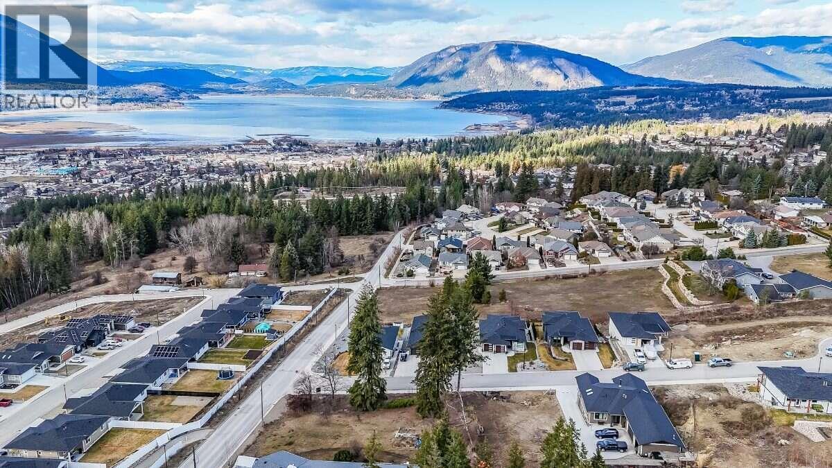 1060 16 Avenue Se, Salmon Arm, British Columbia  V1E 2R5 - Photo 24 - 10403992