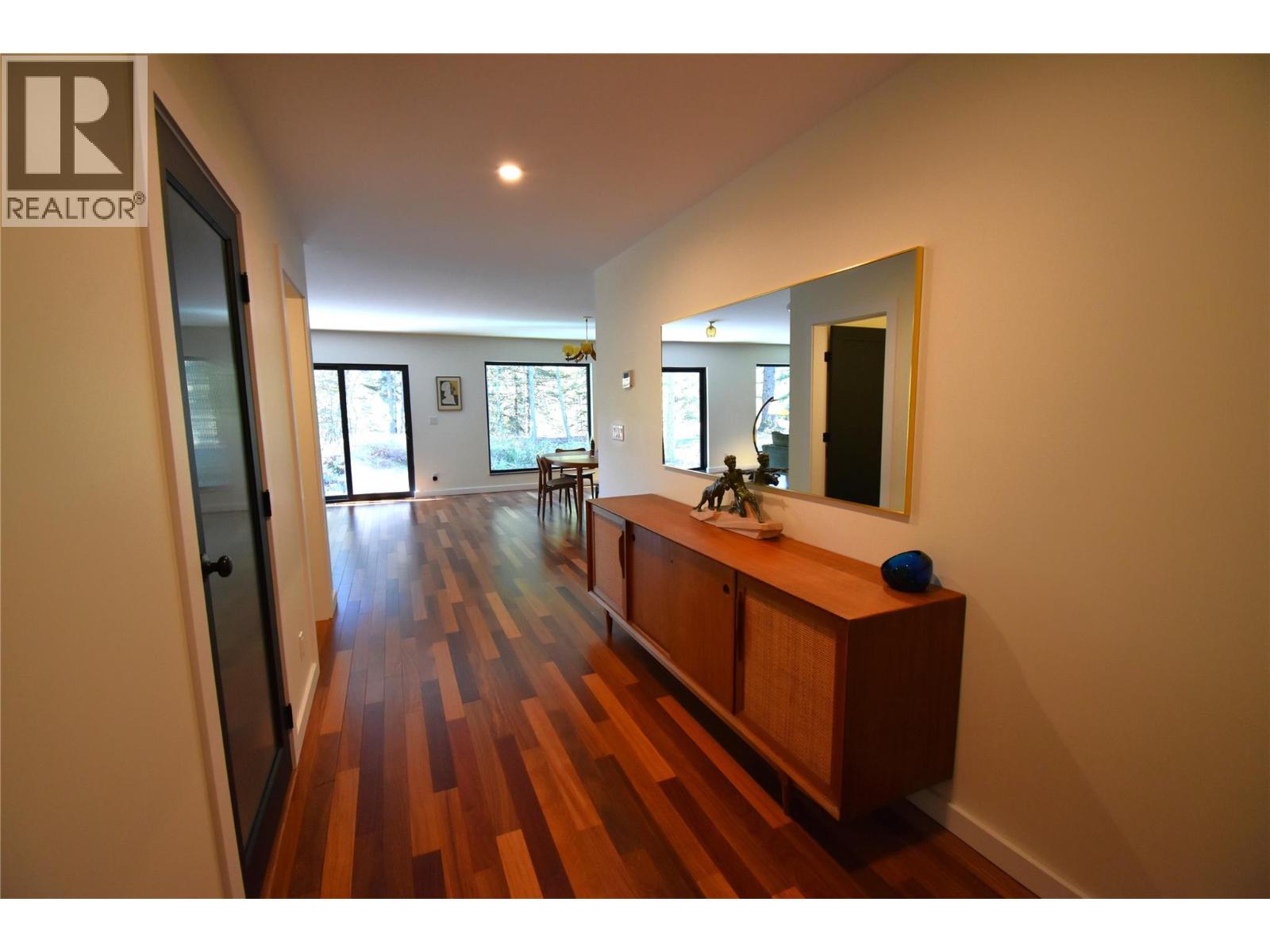 1025 Kelly Drive, Shoreacres, British Columbia  V1N 4P5 - Photo 2 - 10403903