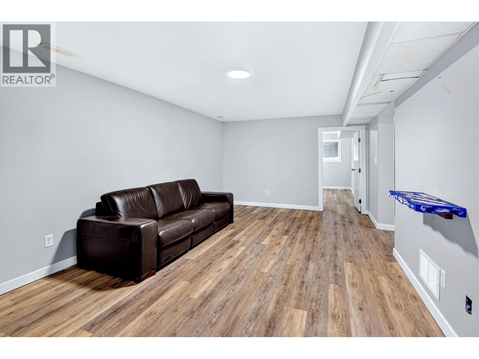 2710 Westsyde Road, Kamloops, British Columbia  V2B 7C9 - Photo 9 - 10403898