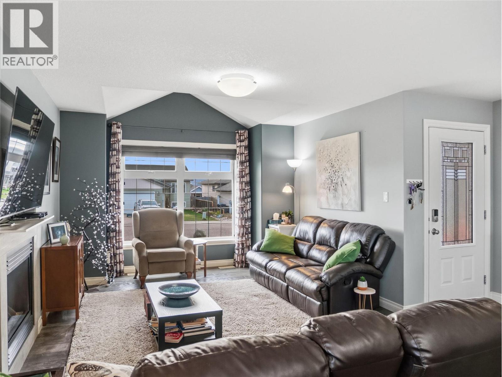 912 88 Avenue, Dawson Creek, British Columbia  V1G 0C9 - Photo 4 - 10404005