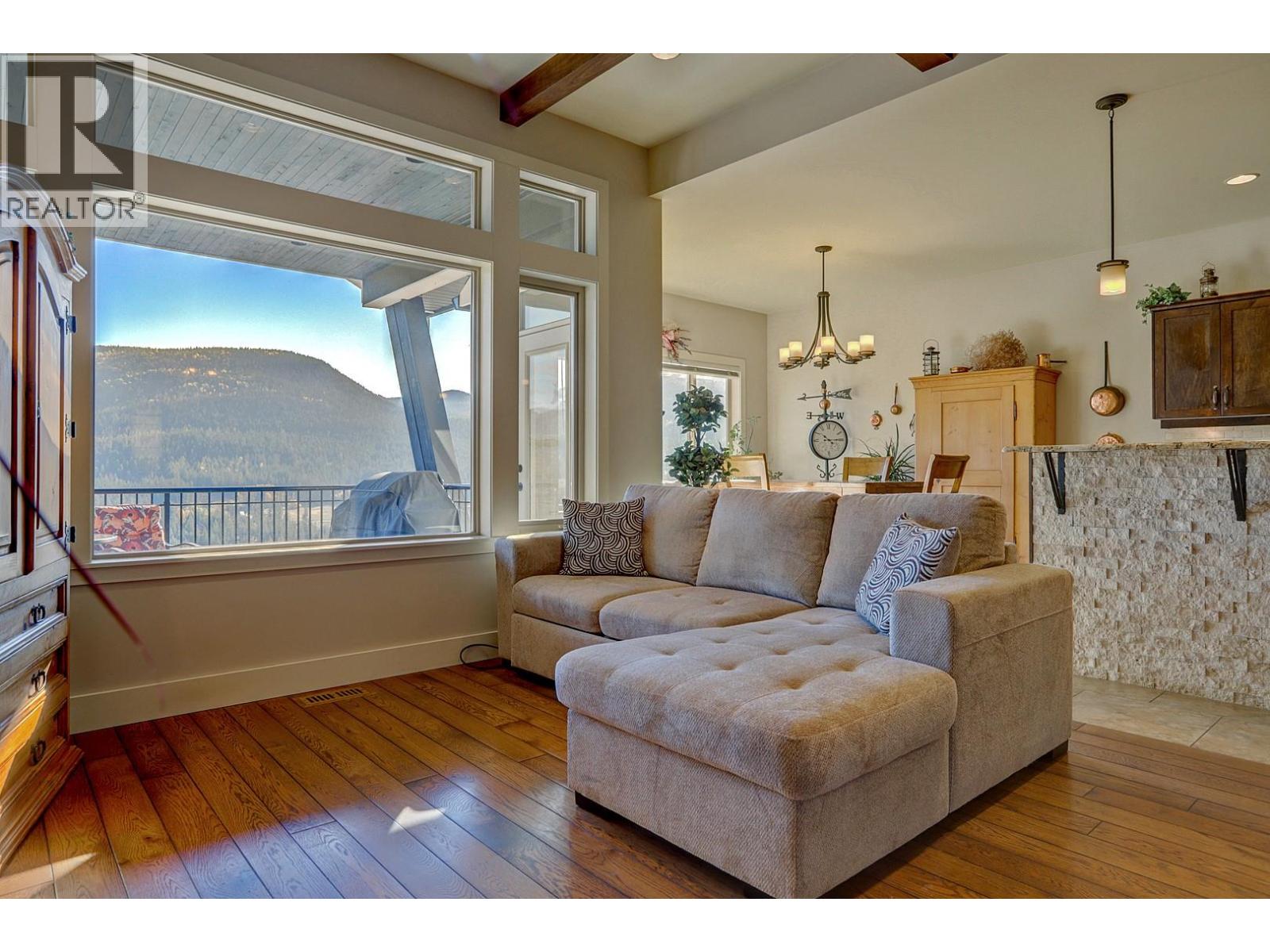 7148 Tabor Drive, Vernon, British Columbia  V1B 4A4 - Photo 8 - 10403657
