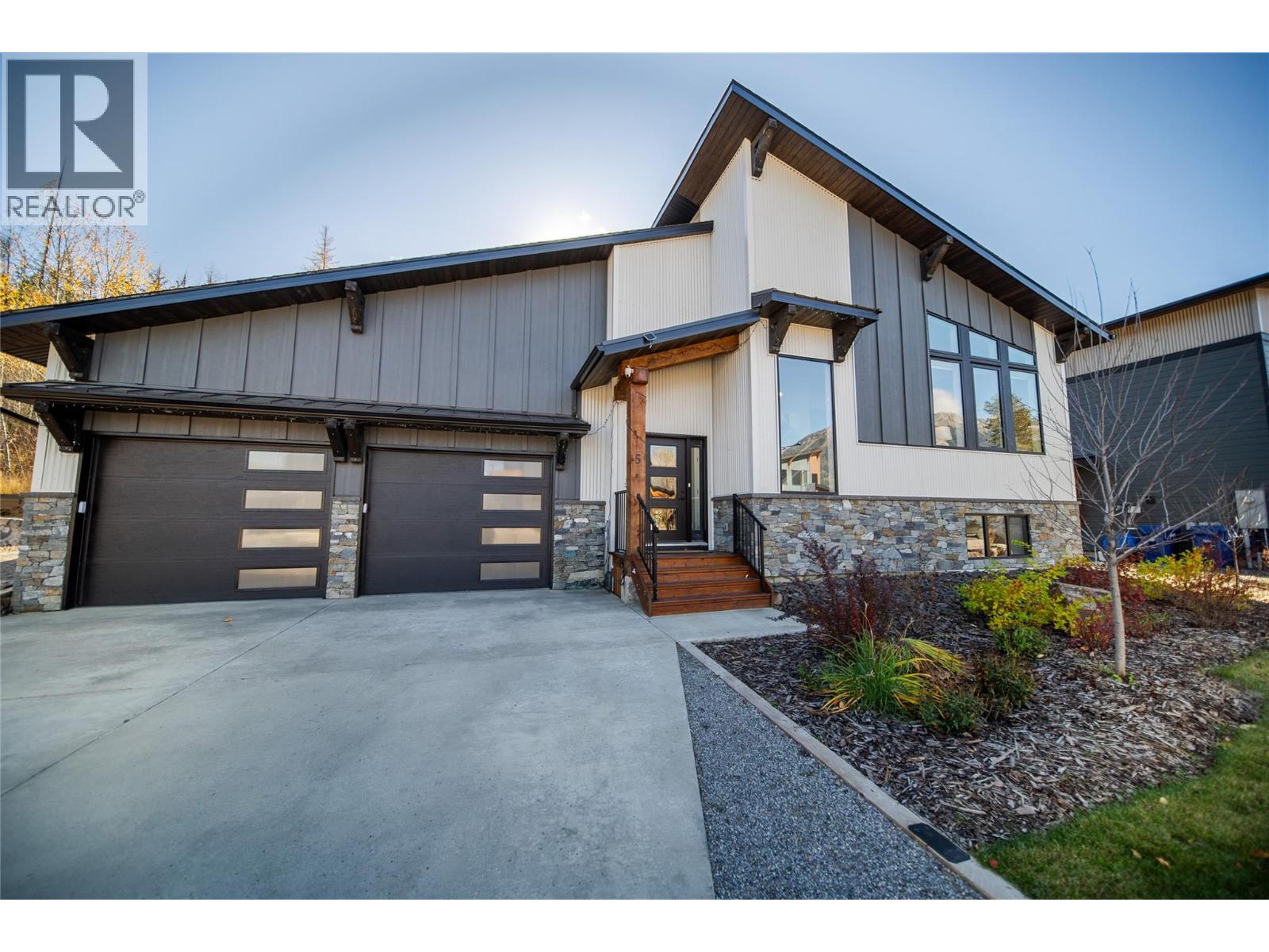 5 Morrissey Court, Fernie, British Columbia  V0B 1M4 - Photo 1 - 10403506