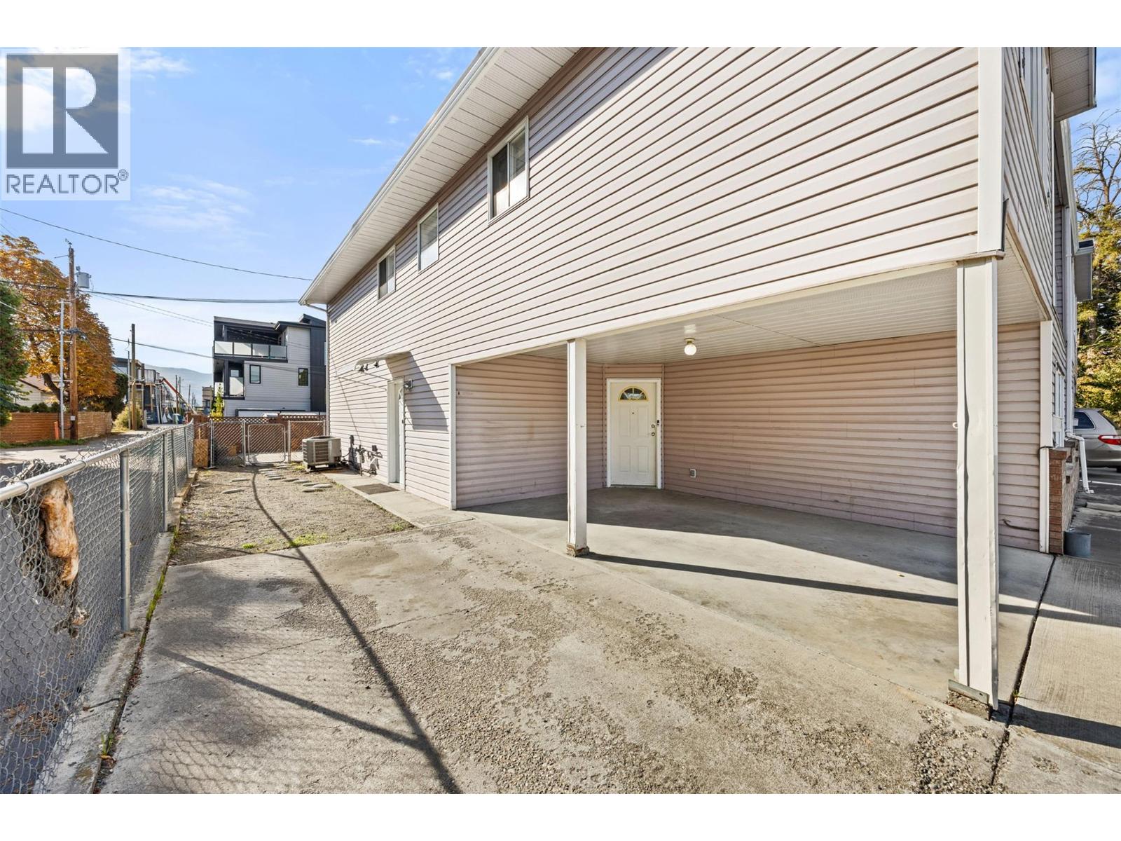 721-725 Francis Avenue, Kelowna, British Columbia  V1Y 5G6 - Photo 12 - 10403767