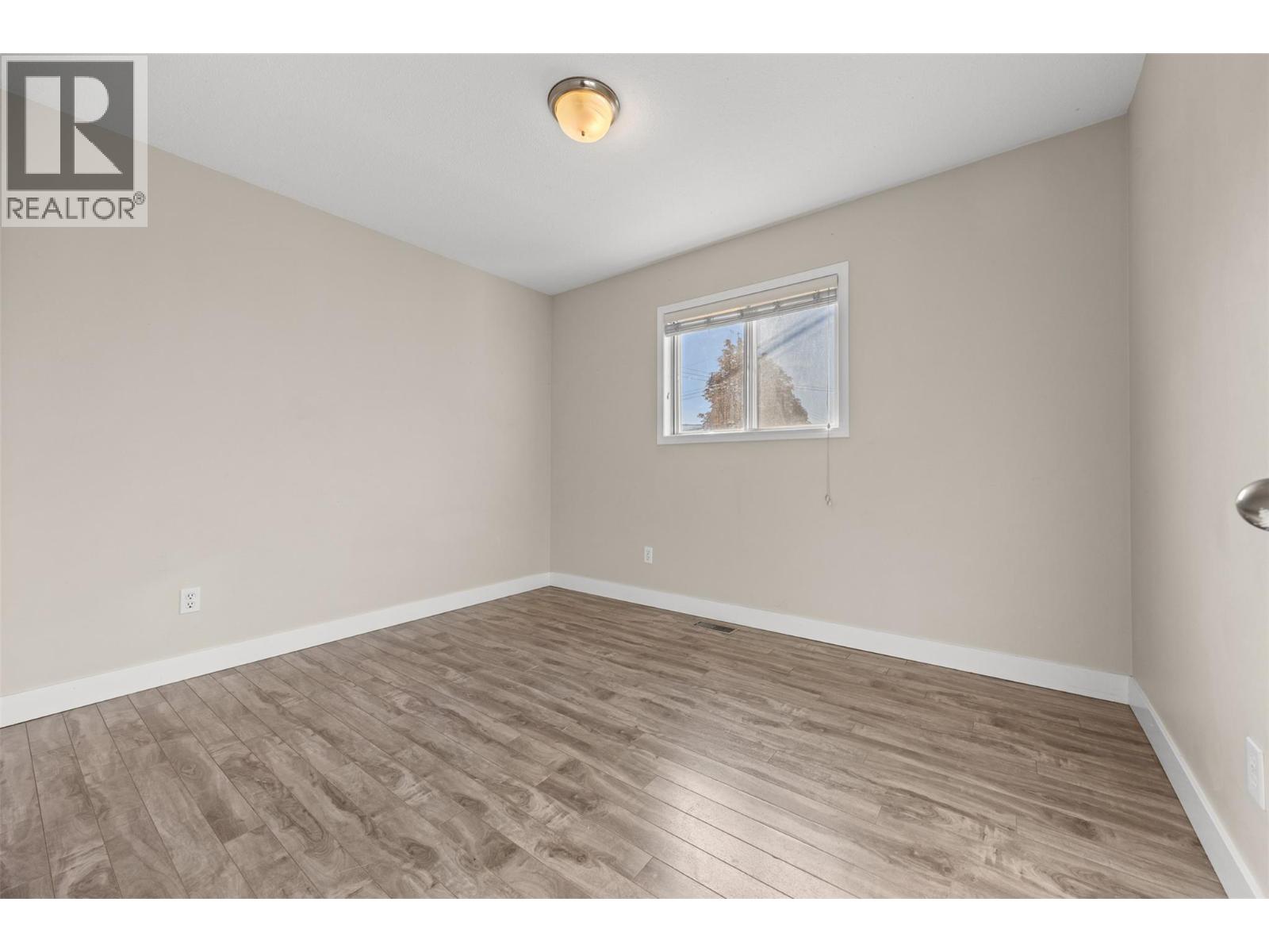 721-725 Francis Avenue, Kelowna, British Columbia  V1Y 5G6 - Photo 30 - 10403767