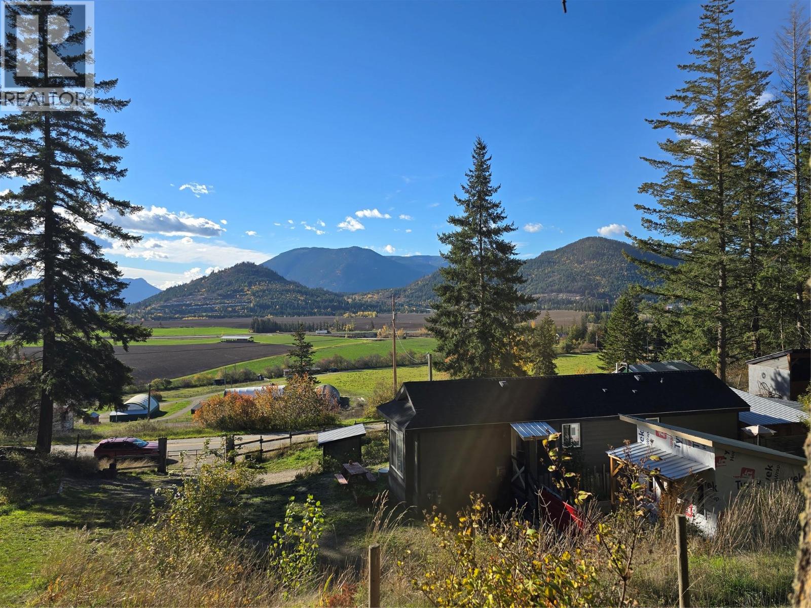 4050 White Lake Road, White Lake, British Columbia  V0E 2W0 - Photo 1 - 10403924