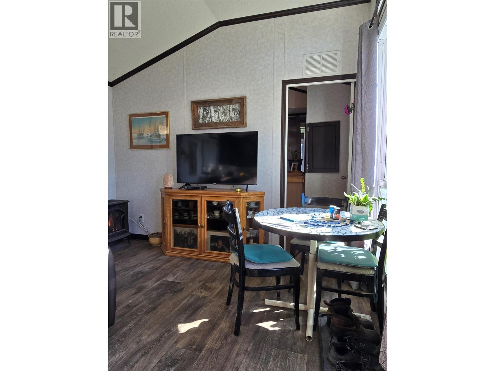 4050 White Lake Road, White Lake, British Columbia  V0E 2W0 - Photo 10 - 10403924