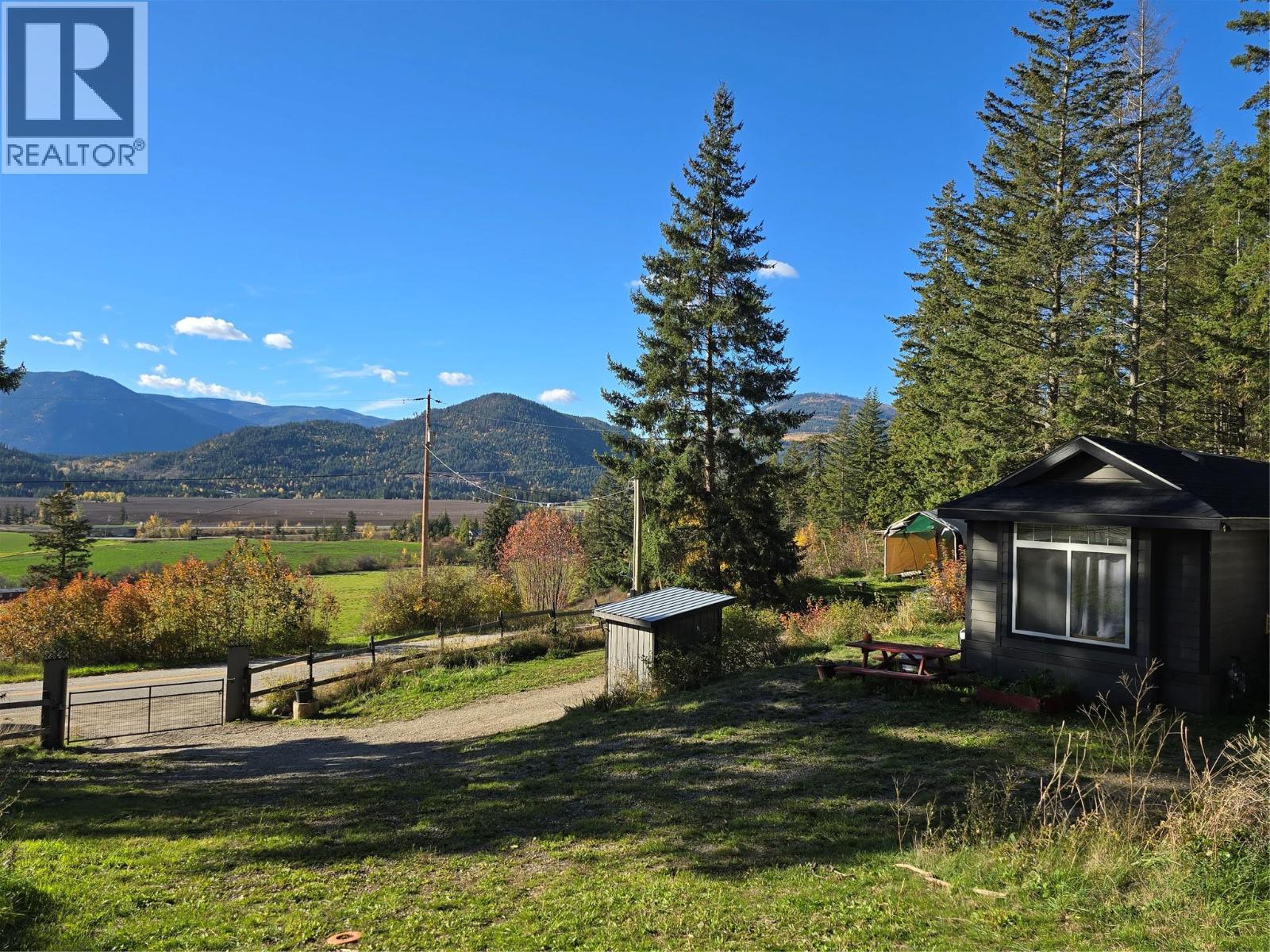 4050 White Lake Road, White Lake, British Columbia  V0E 2W0 - Photo 2 - 10403924