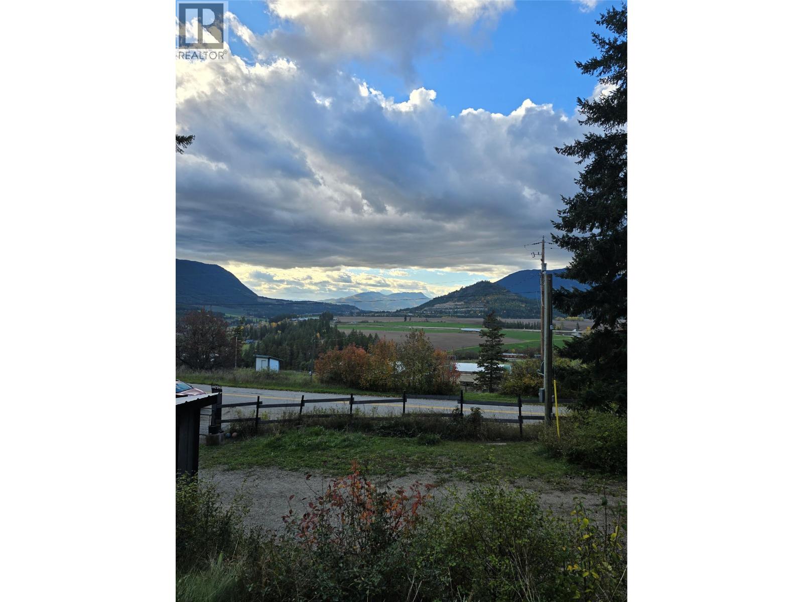 4050 White Lake Road, White Lake, British Columbia  V0E 2W0 - Photo 6 - 10403924