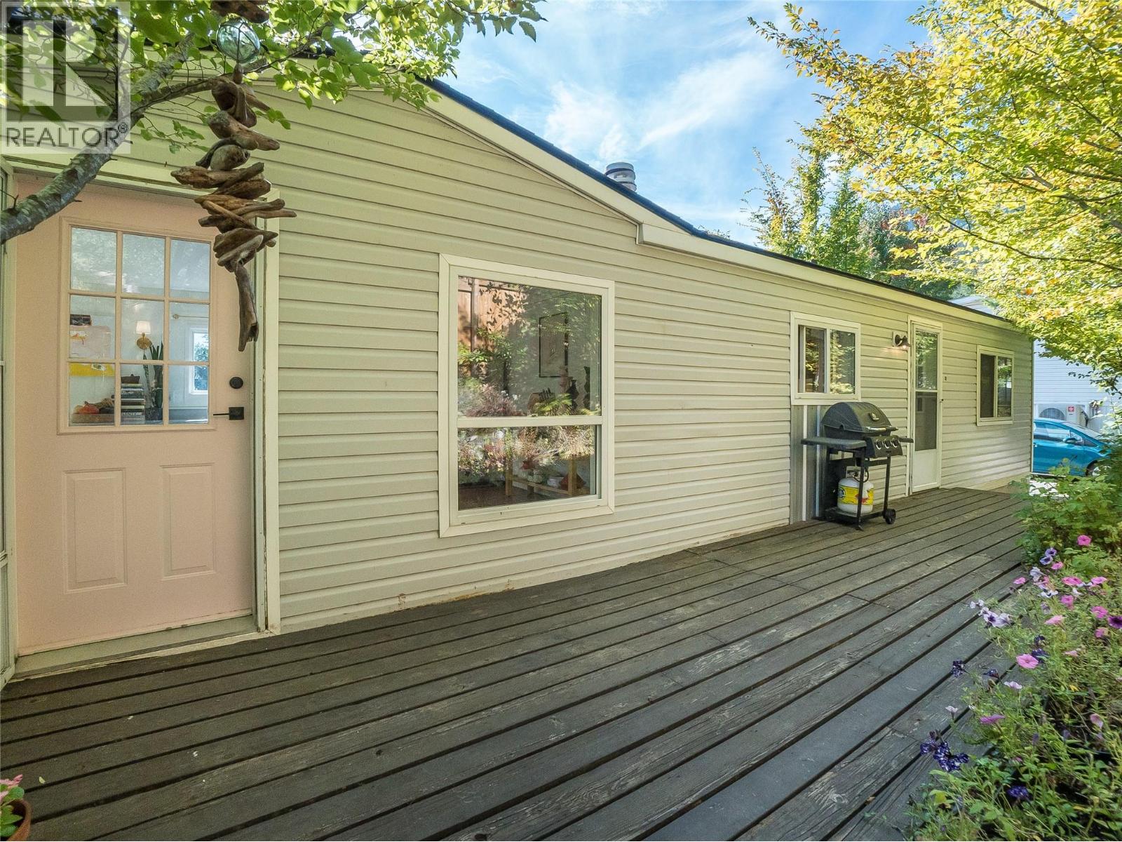 739 Highway 3a Highway Unit# 30, Nelson, British Columbia  V1L 6M4 - Photo 24 - 10403329