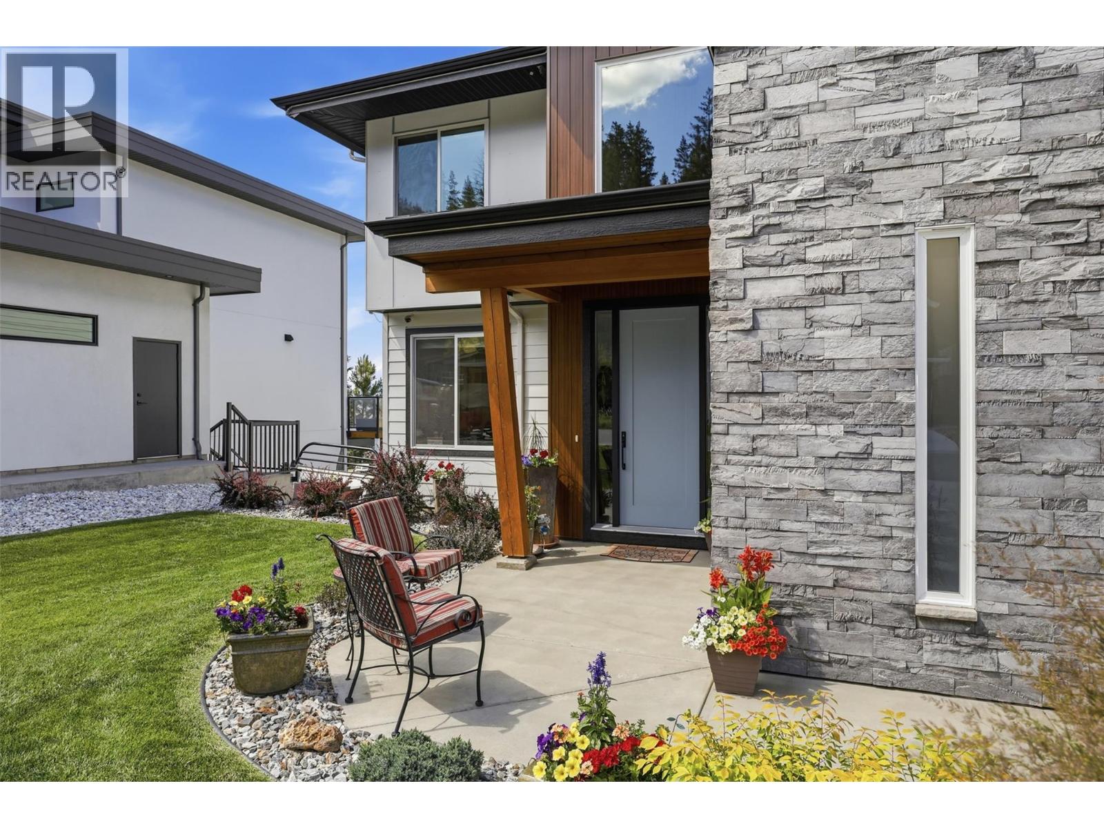 2137 Lupin Court, Kamloops, British Columbia  V2E 0E2 - Photo 3 - 10404015