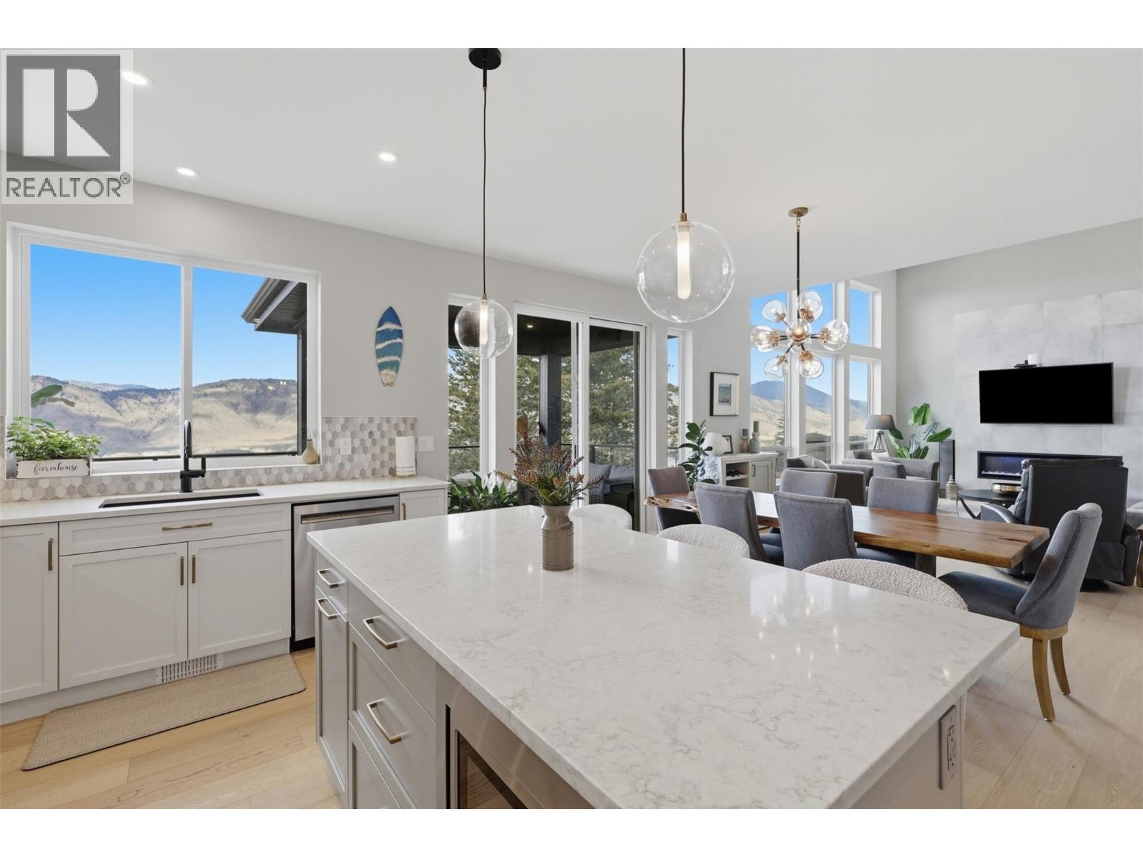 2137 Lupin Court, Kamloops, British Columbia  V2E 0E2 - Photo 6 - 10404015