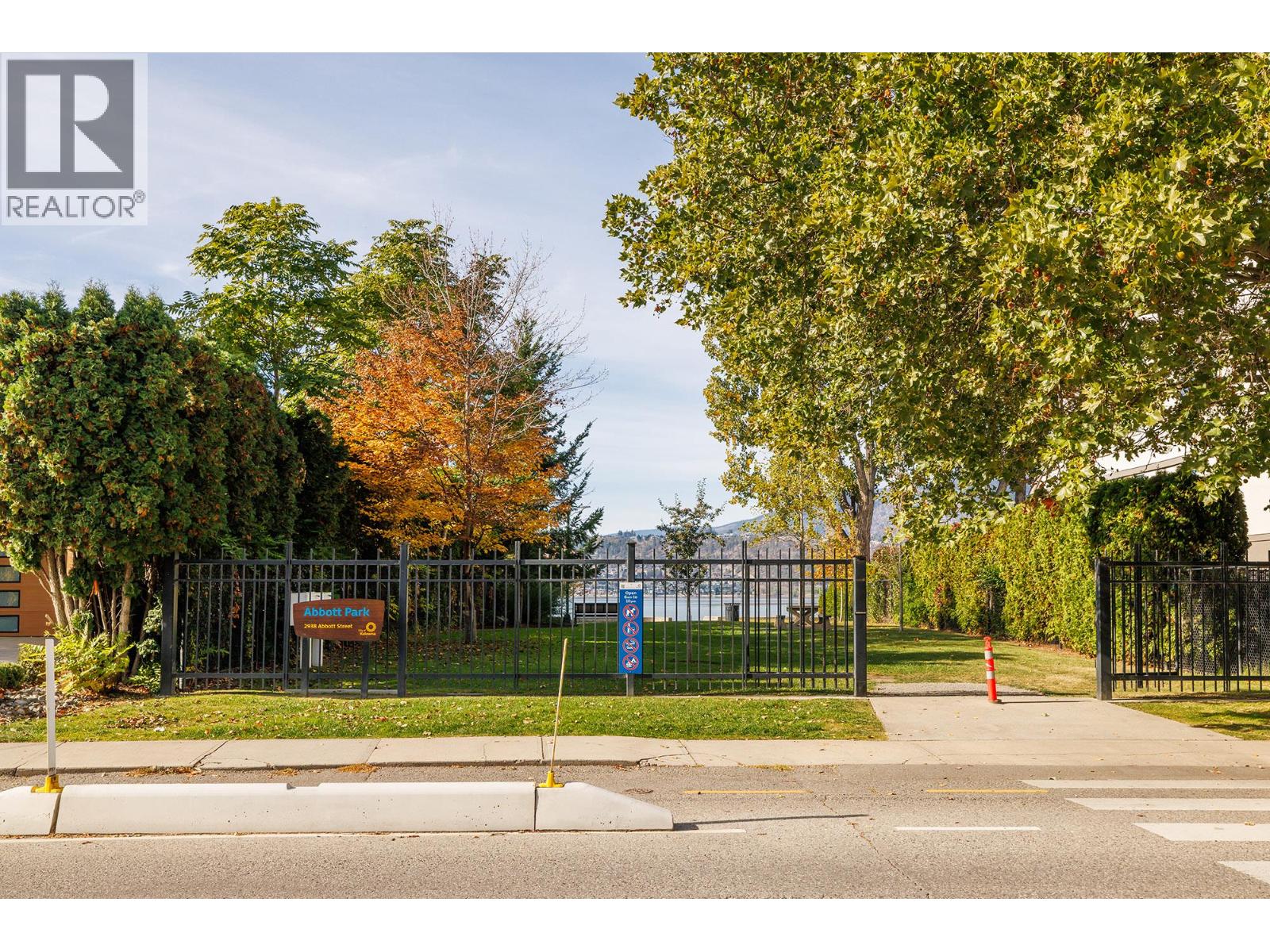 2901 Abbott Street Unit# 103, Kelowna, British Columbia  V1Y 1G7 - Photo 28 - 10403965