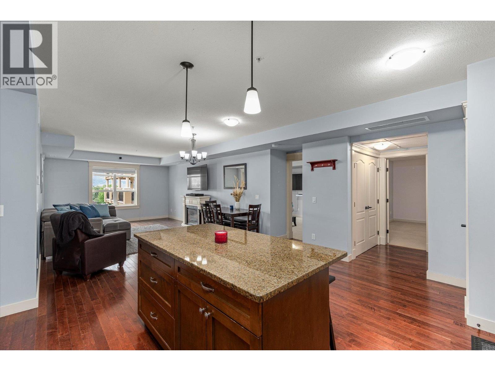 2070 Boucherie Road Unit# 402, West Kelowna, British Columbia  V4T 3K9 - Photo 6 - 10403982