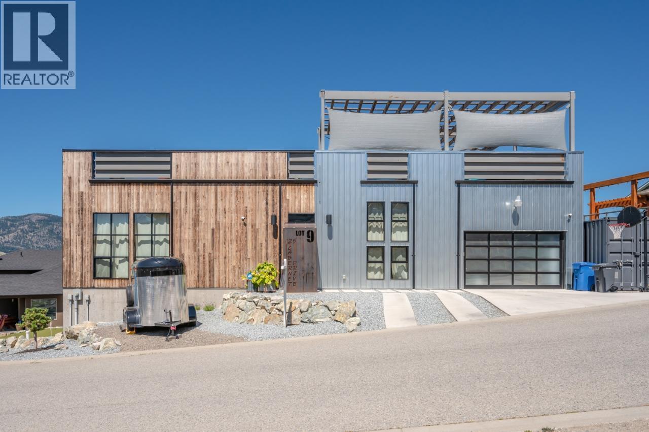 125 Cabernet Drive Unit# 9, Okanagan Falls, British Columbia  V0H 1R3 - Photo 2 - 10403957