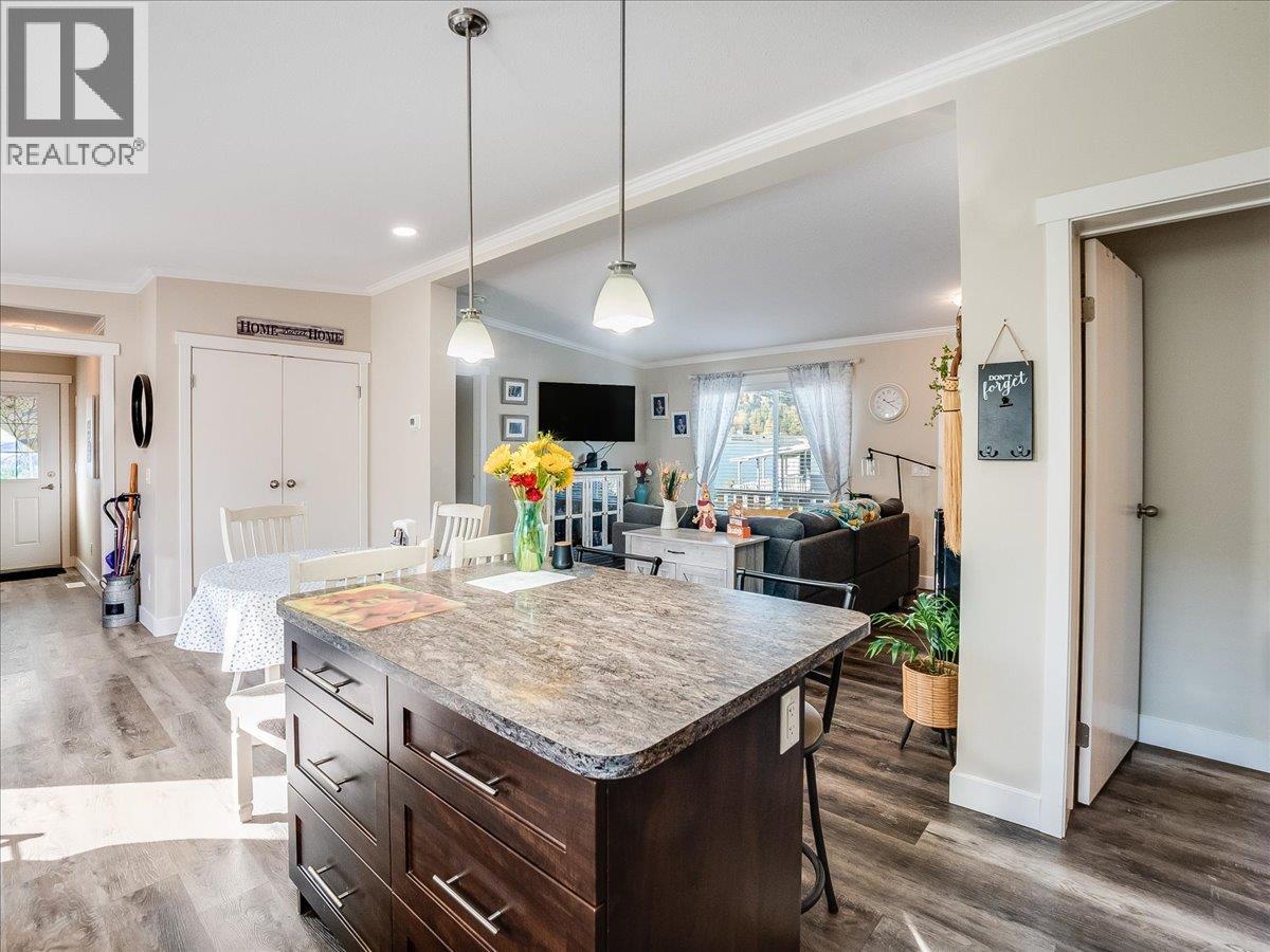1601 Columbia Avenue Unit# 26, Castlegar, British Columbia  V1N 1J1 - Photo 22 - 10403984