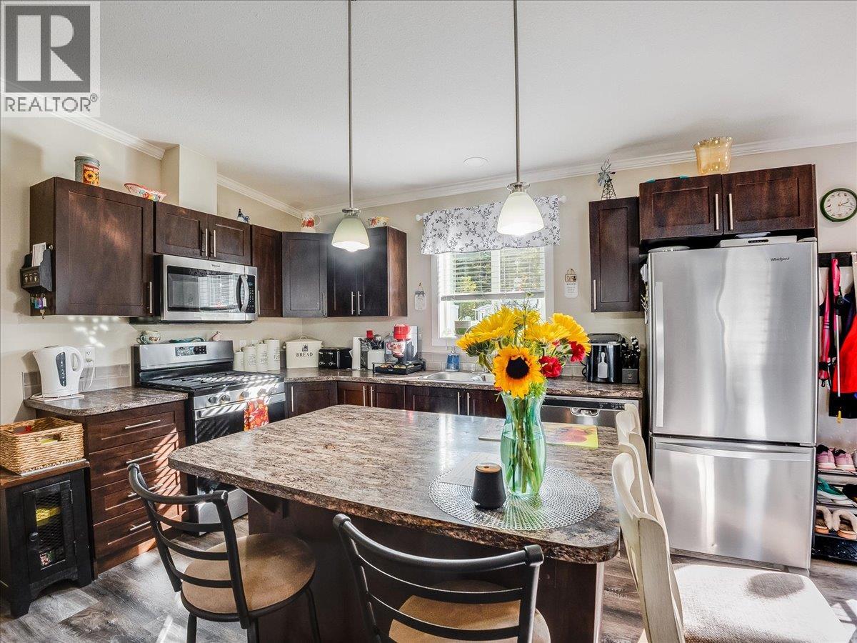 1601 Columbia Avenue Unit# 26, Castlegar, British Columbia  V1N 1J1 - Photo 24 - 10403984