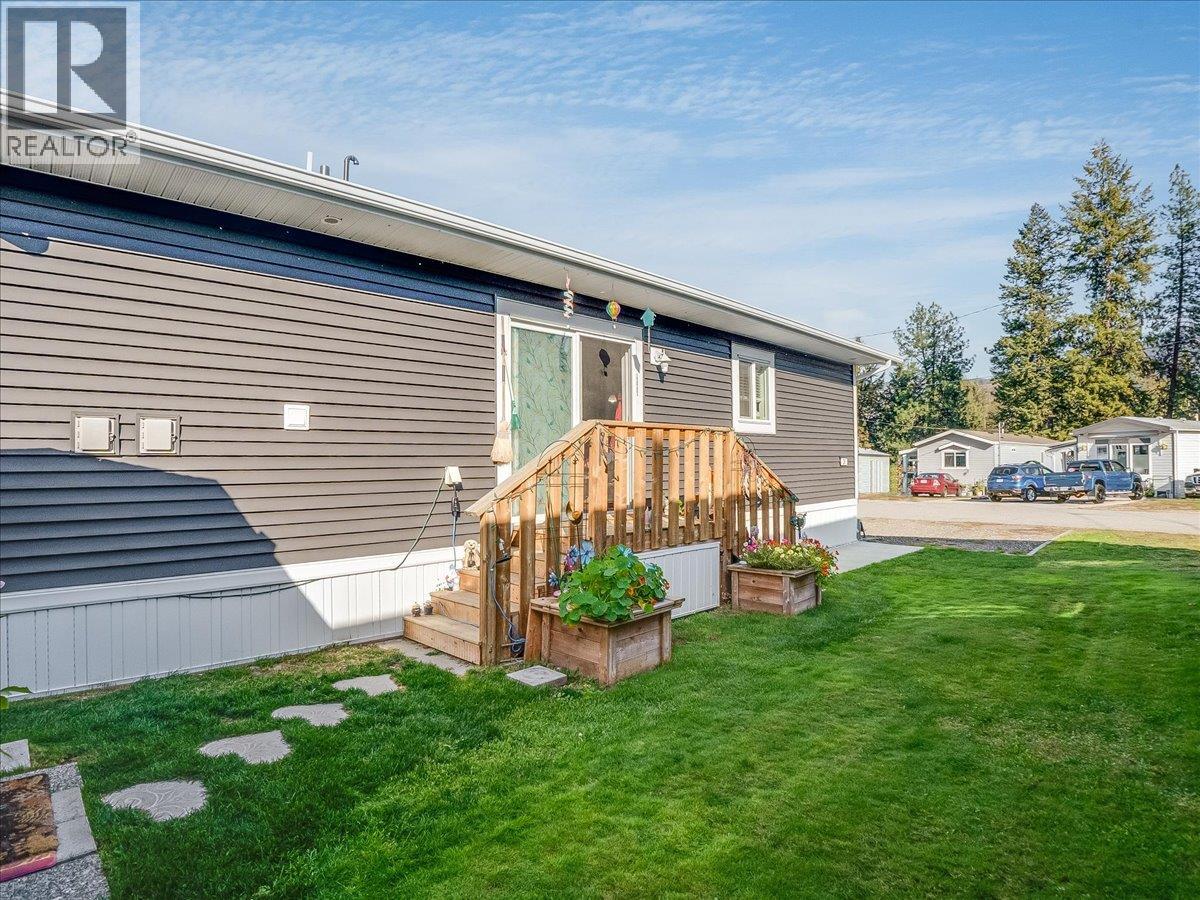 1601 Columbia Avenue Unit# 26, Castlegar, British Columbia  V1N 1J1 - Photo 4 - 10403984