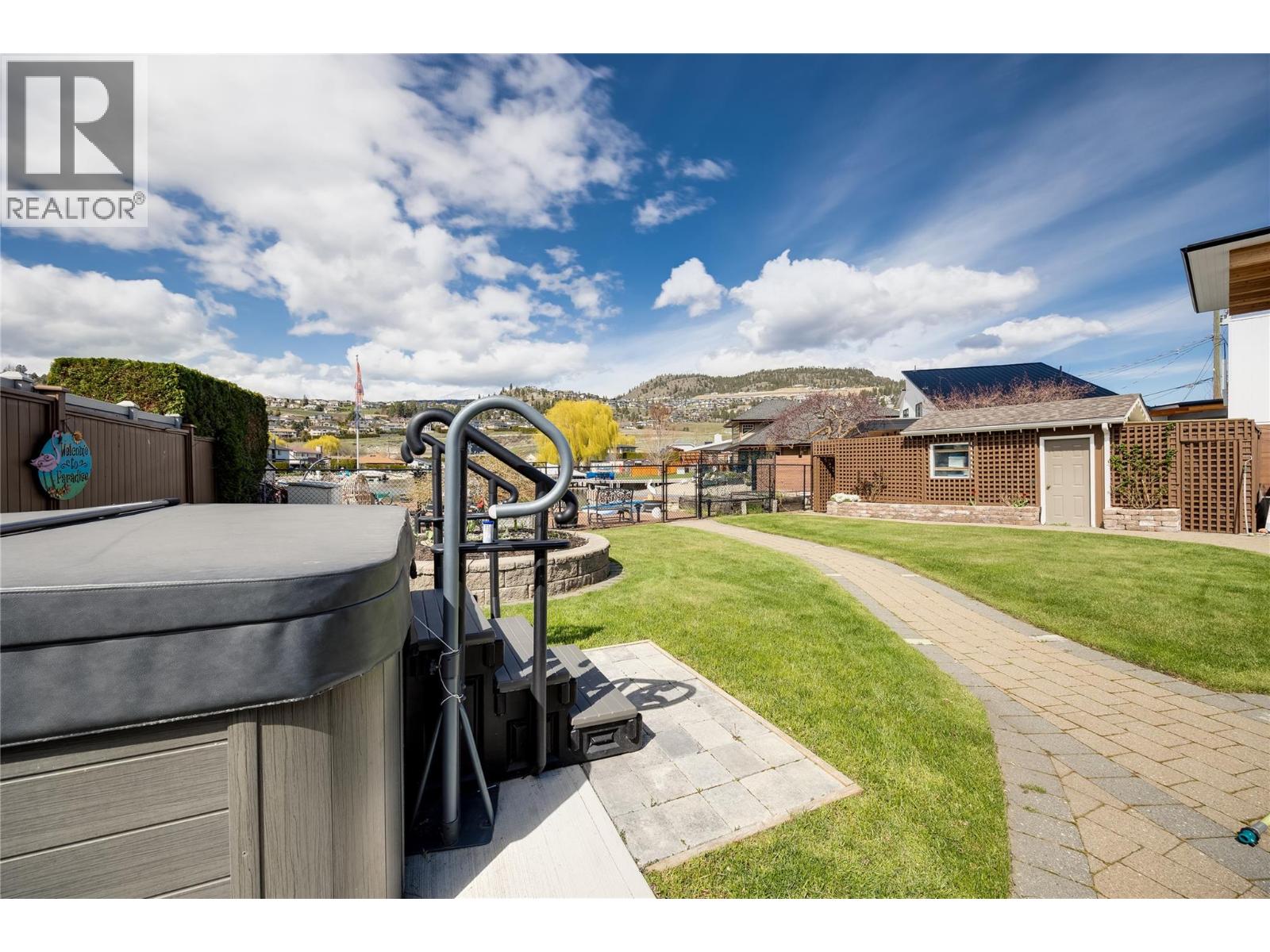 1350 Green Bay Road, West Kelowna, British Columbia  V4T 2B6 - Photo 3 - 10403917