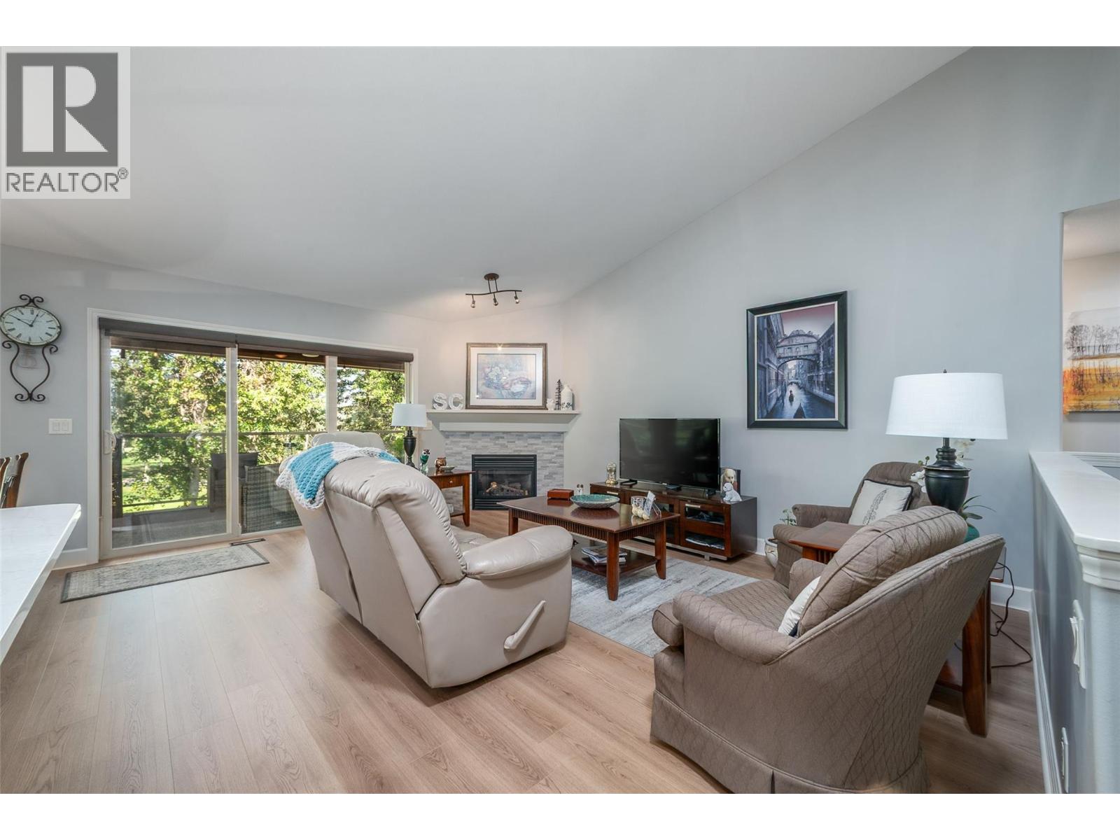 3452 Camelback Drive, Kelowna, British Columbia  V1X 8A8 - Photo 10 - 10403752