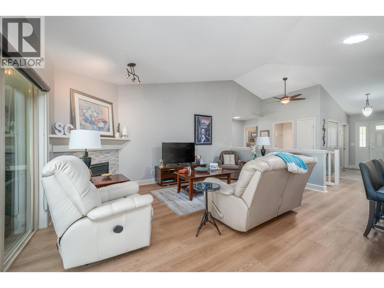 3452 Camelback Drive, Kelowna, British Columbia  V1X 8A8 - Photo 9 - 10403752