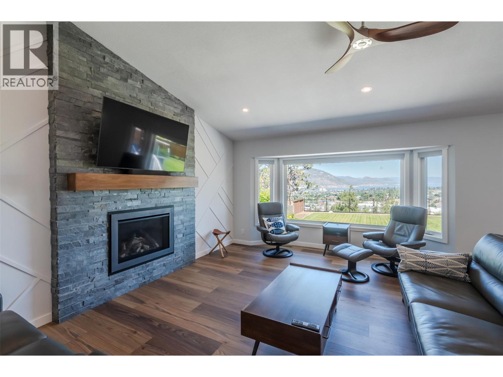 153 Westview Drive, Penticton, British Columbia  V2A 7V9 - Photo 5 - 10403542