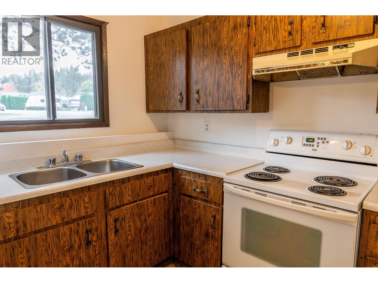 1451 1 Avenue Ne Unit# 602, Salmon Arm, British Columbia  V1E 1N9 - Photo 6 - 10403804