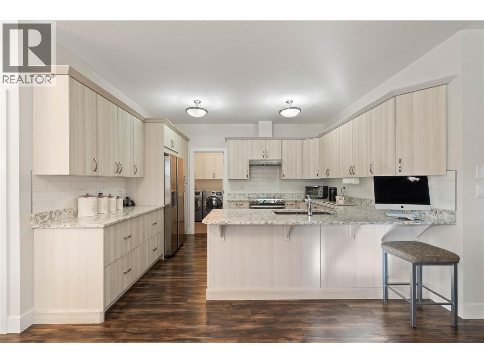710 Hayward Place, Kamloops, British Columbia  V2B 0G1 - Photo 13 - 10404071